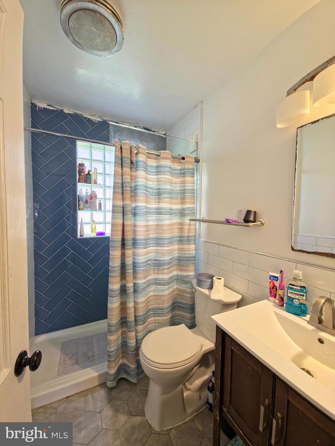 BENSVILLE - Residential