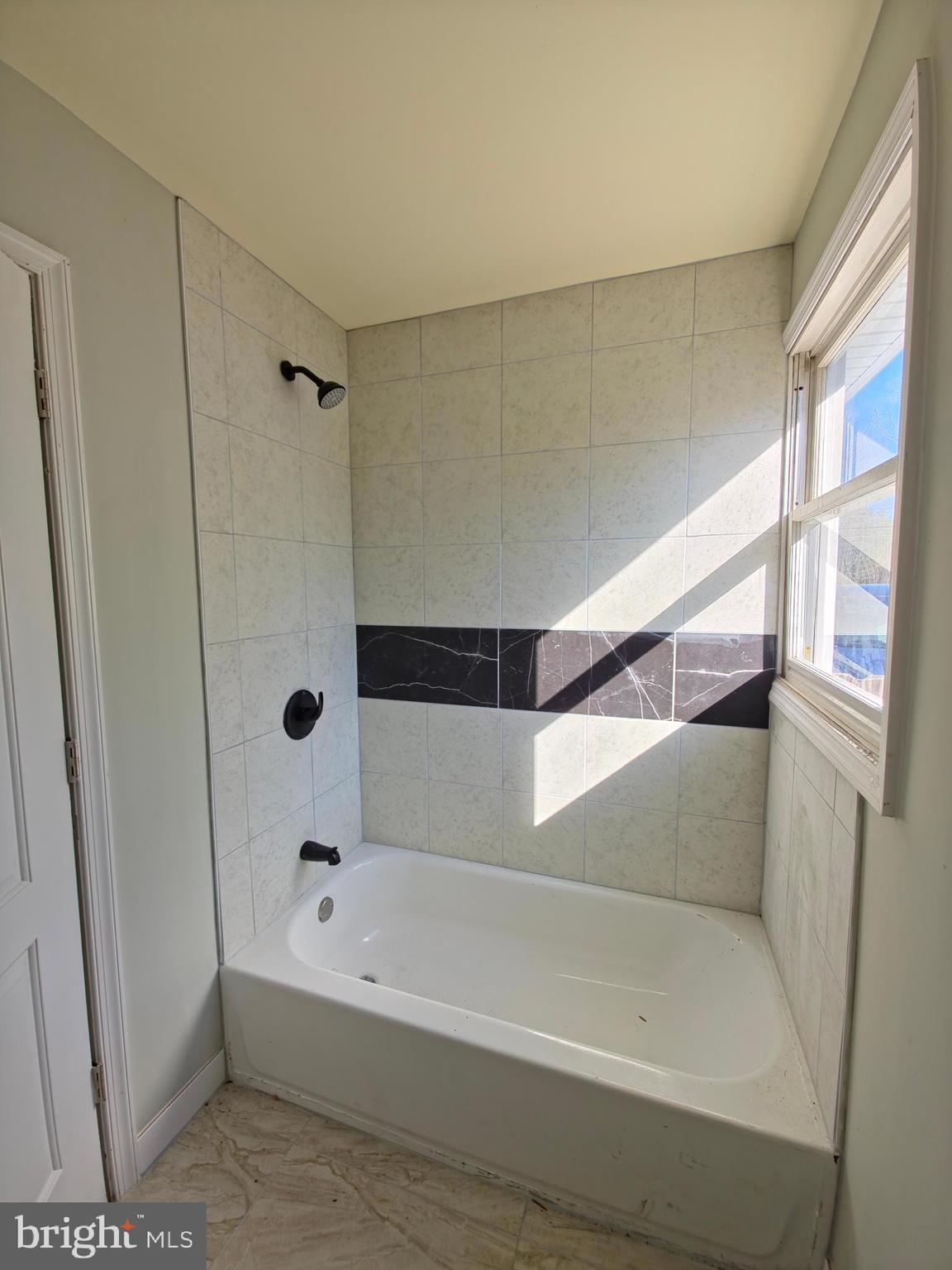 BENSVILLE - Residential