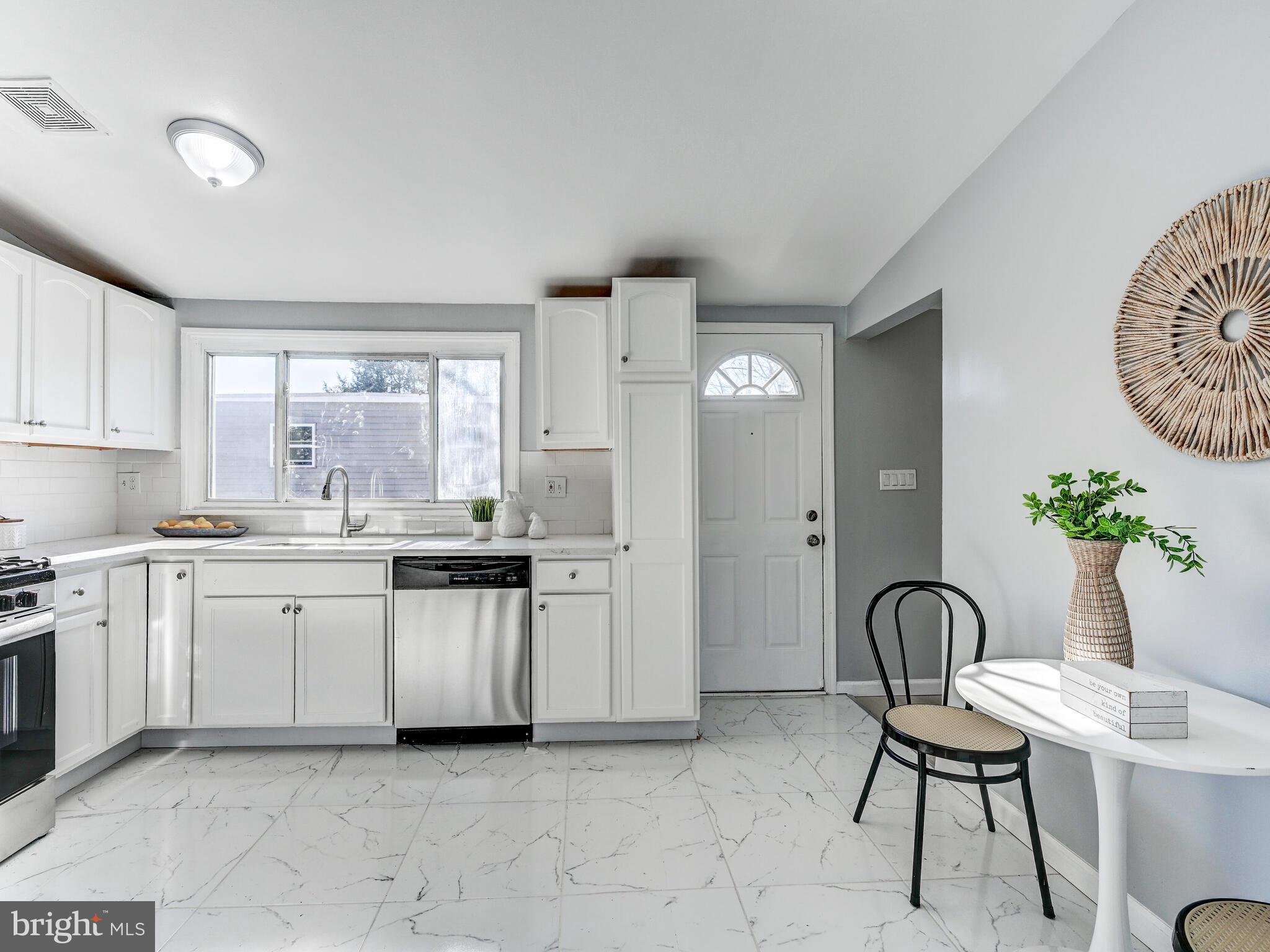 SCOTTS HILL - Residential