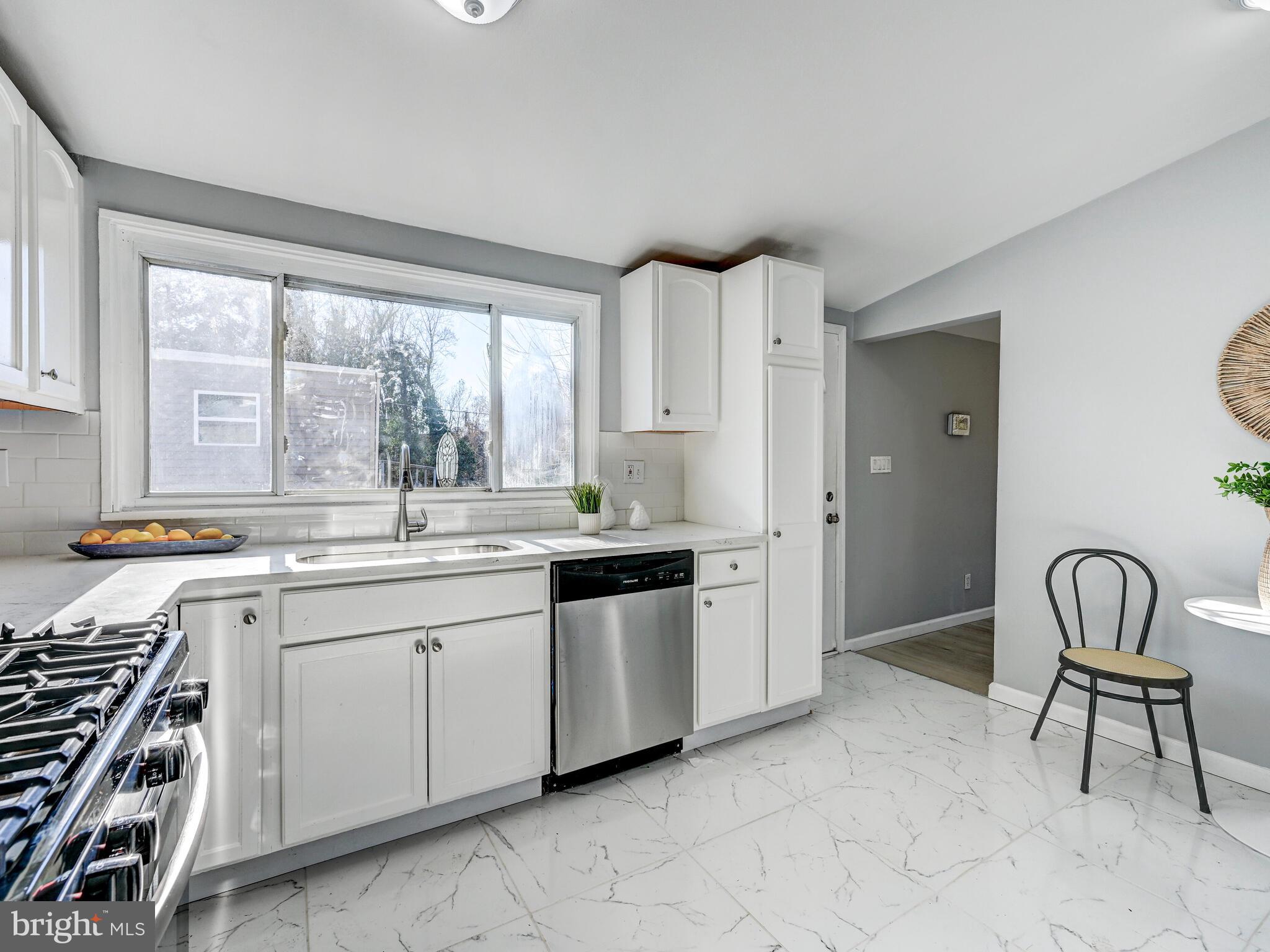 SCOTTS HILL - Residential