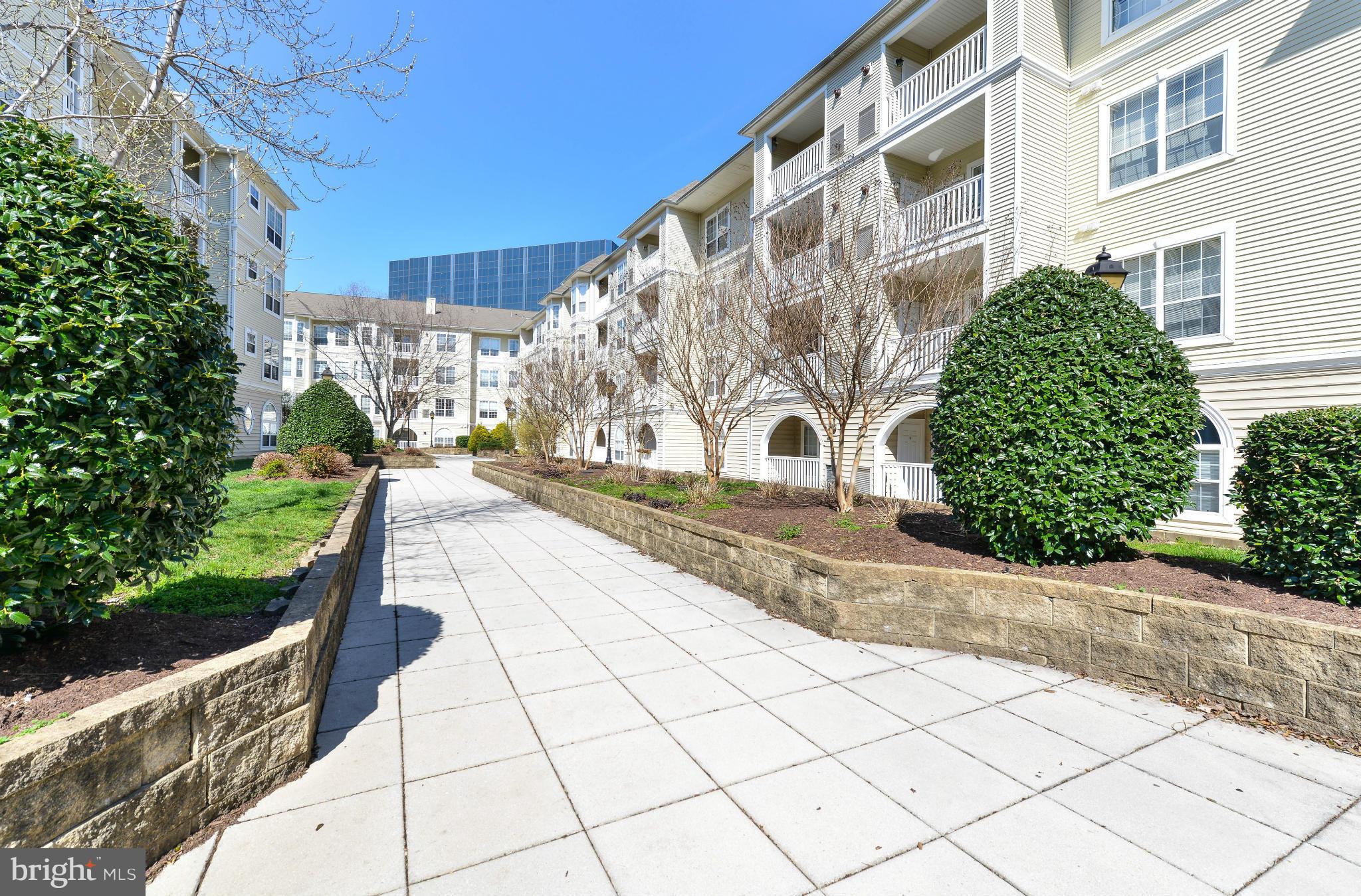 PALAZZO AT PARK CENTER - Residential