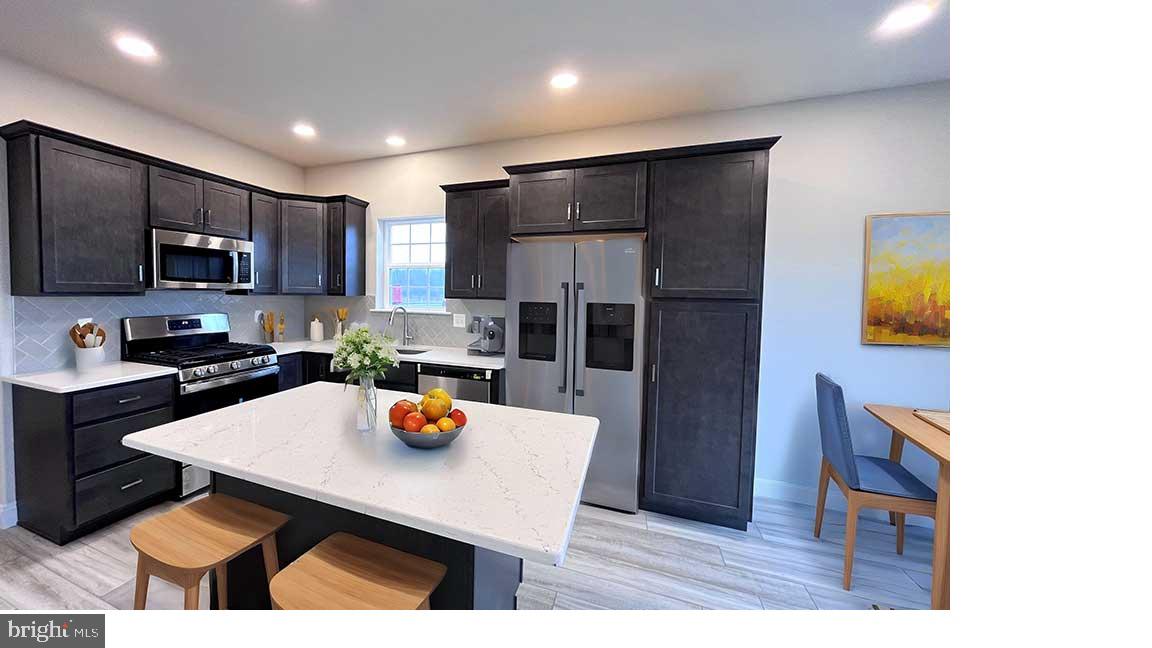 MCINTOSH FARMS - Residential