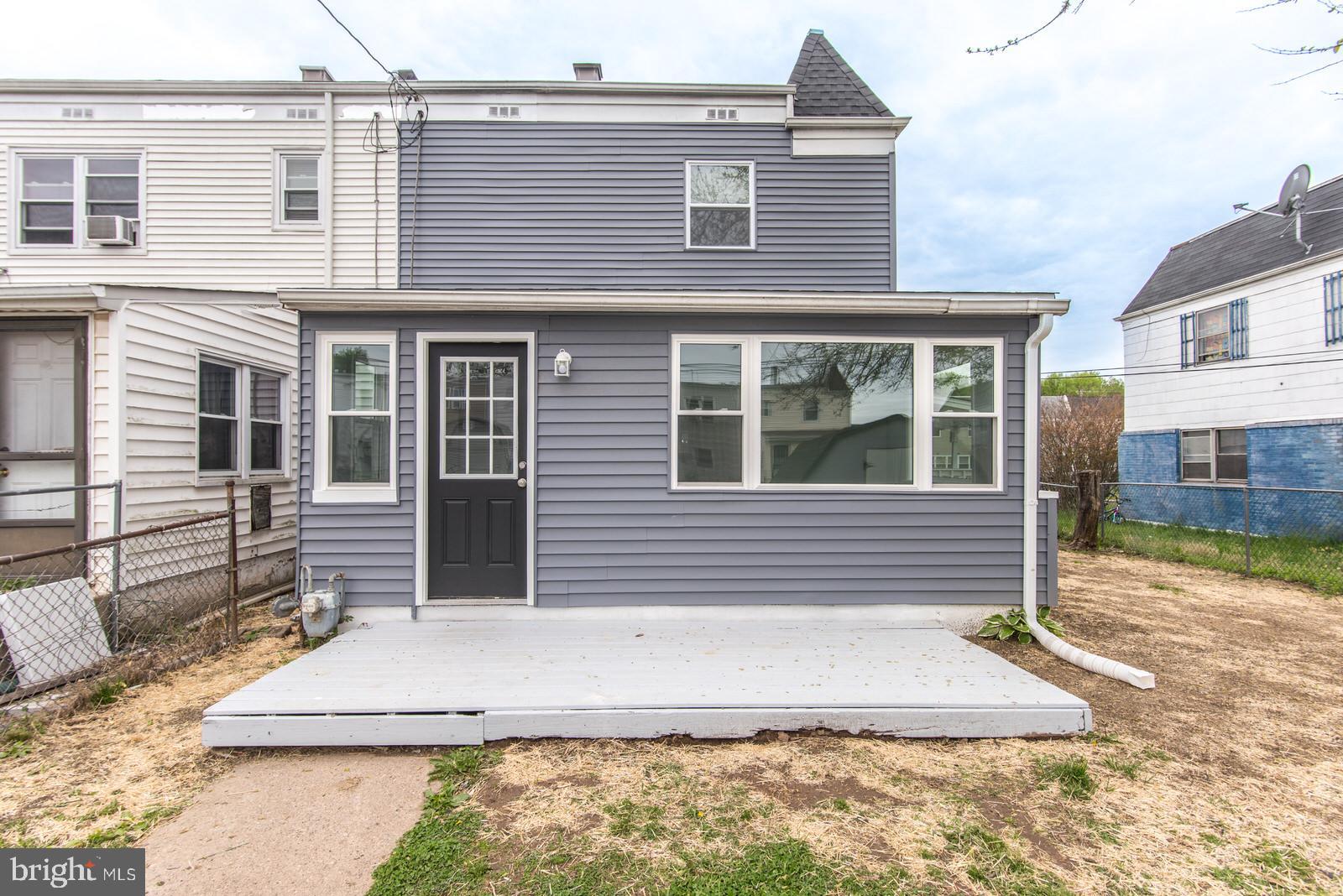 BLOOMSDALE GDNS - Residential