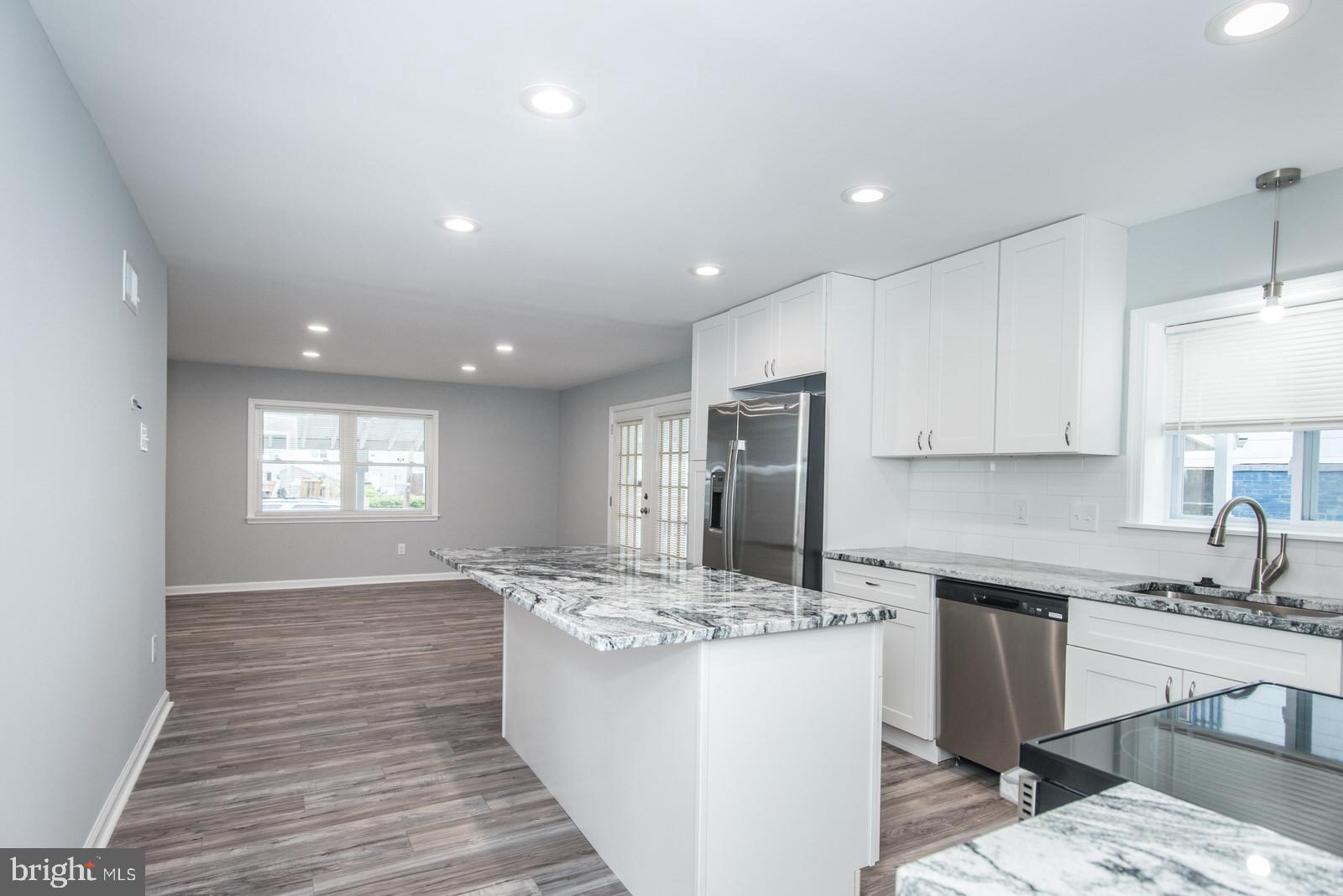 BLOOMSDALE GDNS - Residential