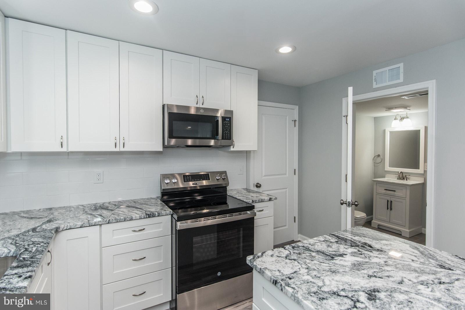 BLOOMSDALE GDNS - Residential