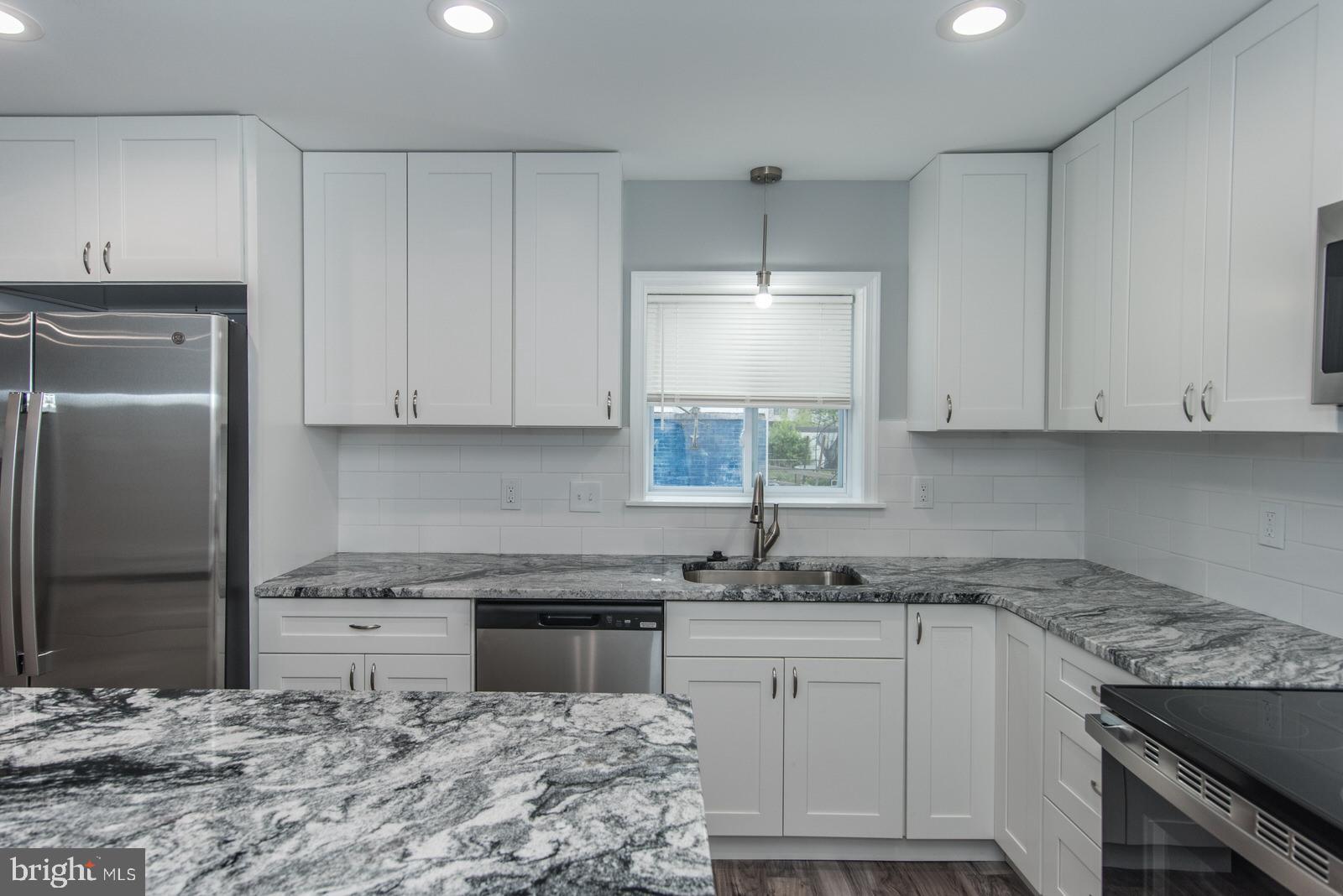 BLOOMSDALE GDNS - Residential