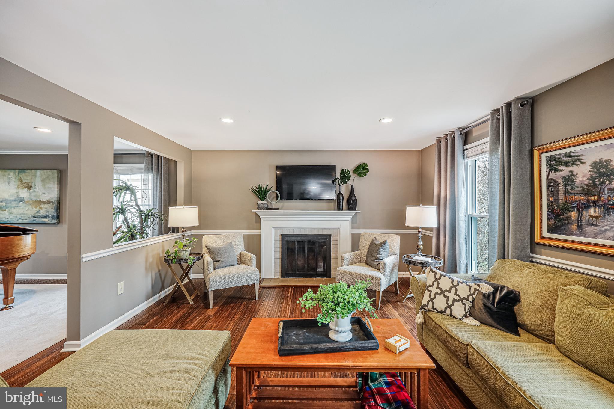 WARFIELDS RANGE - Residential