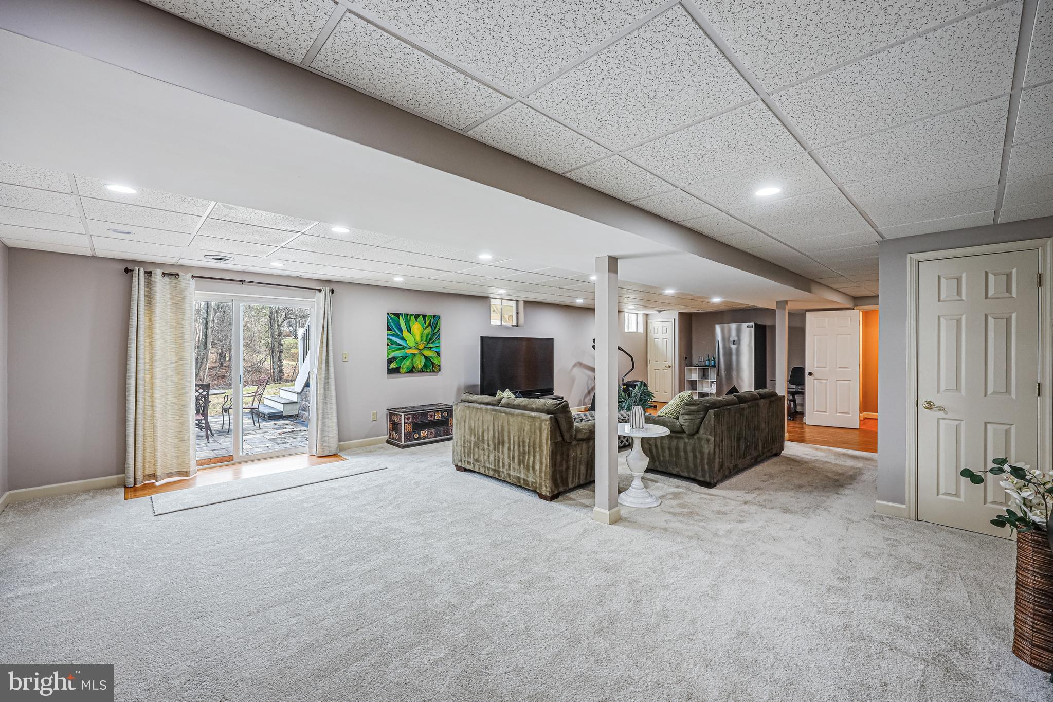 WARFIELDS RANGE - Residential