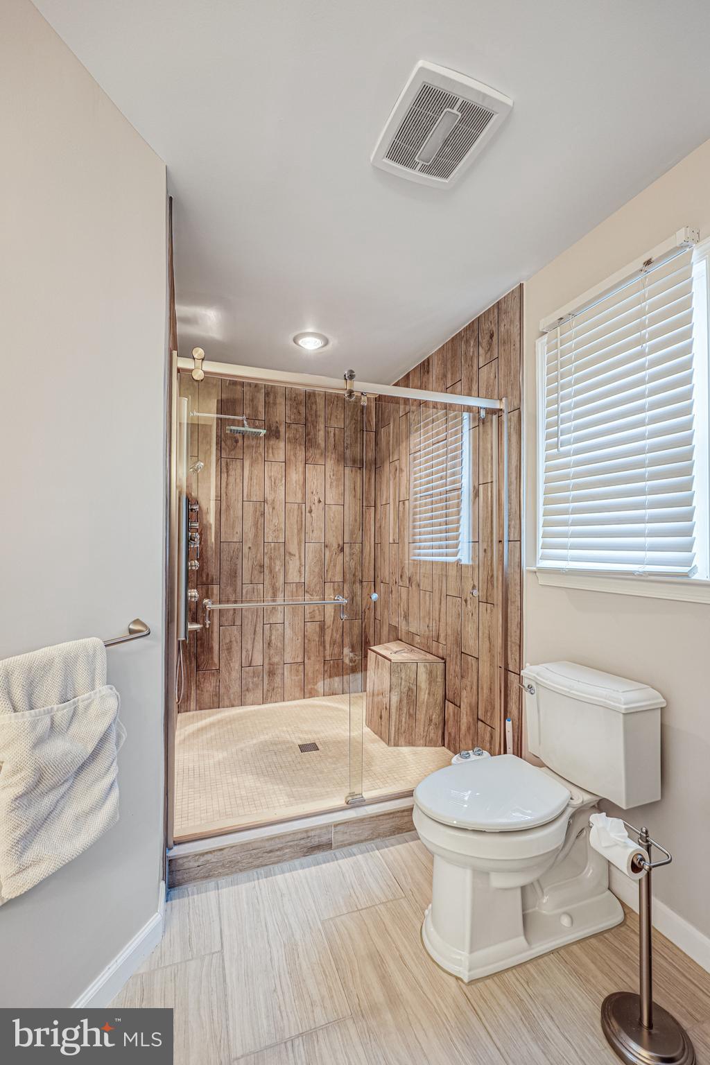 WARFIELDS RANGE - Residential