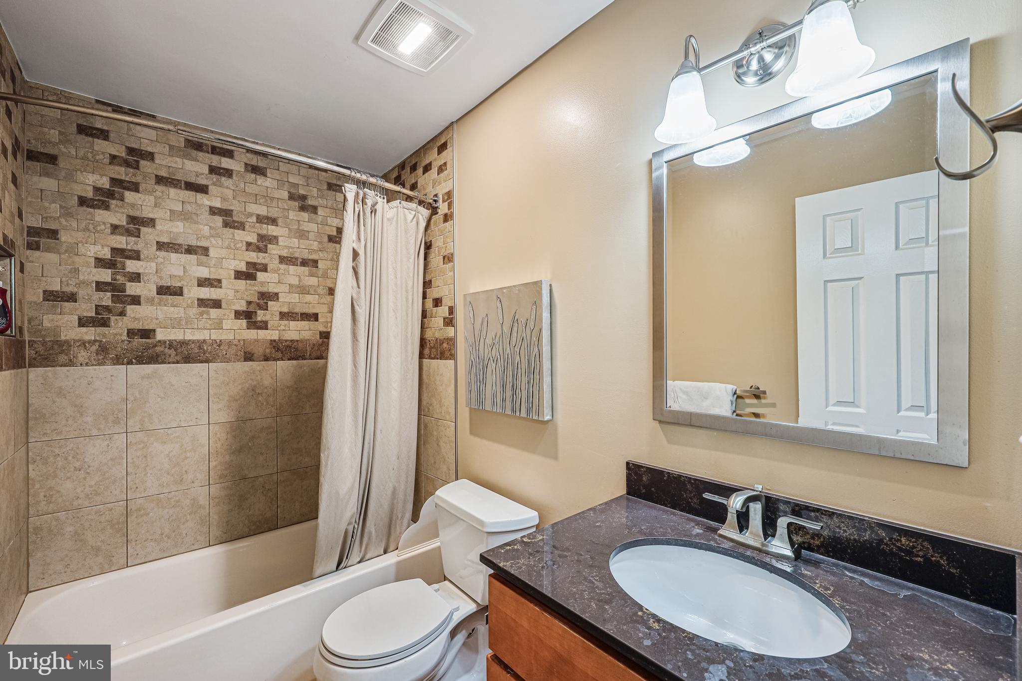 WARFIELDS RANGE - Residential