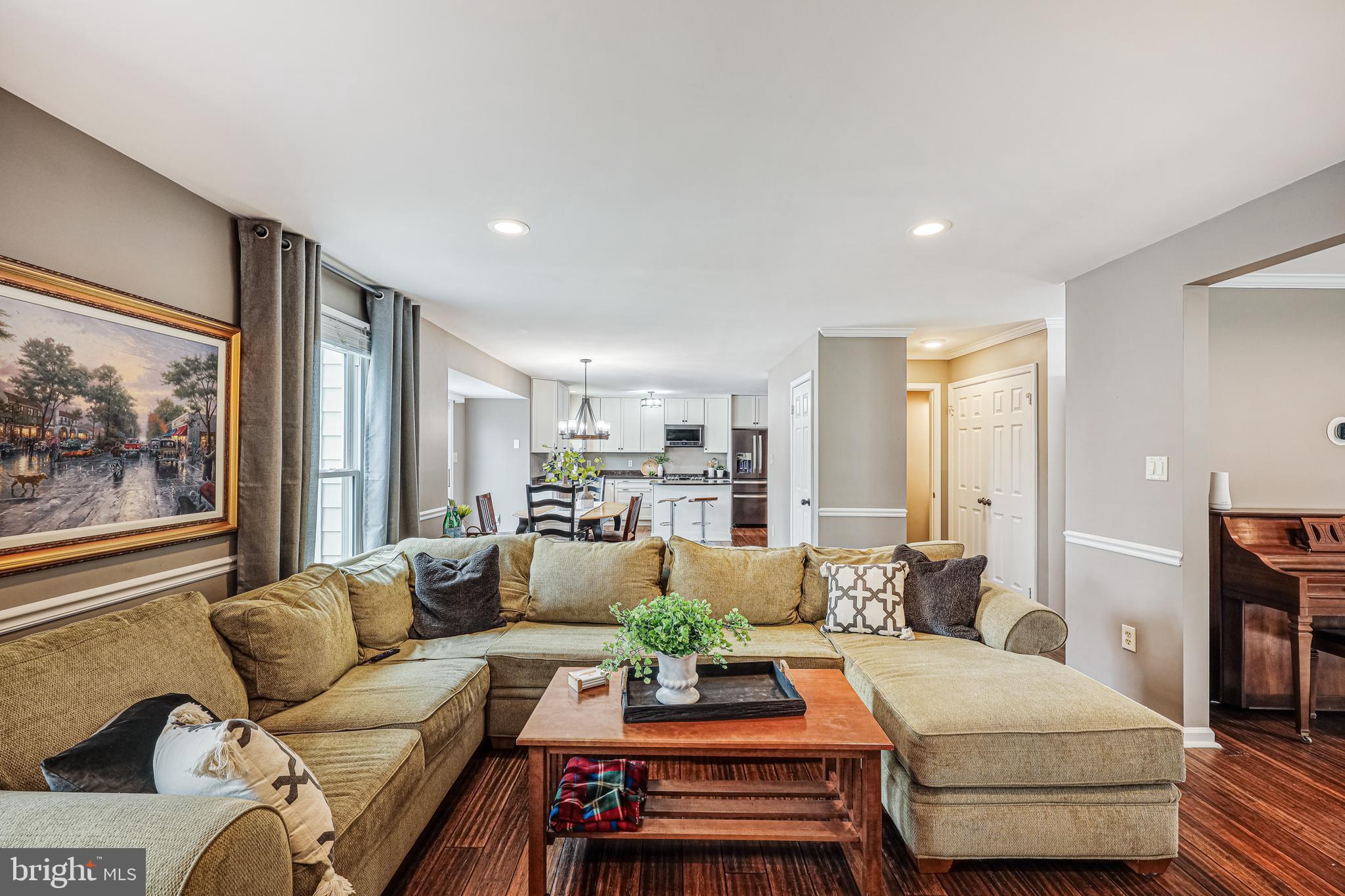 WARFIELDS RANGE - Residential