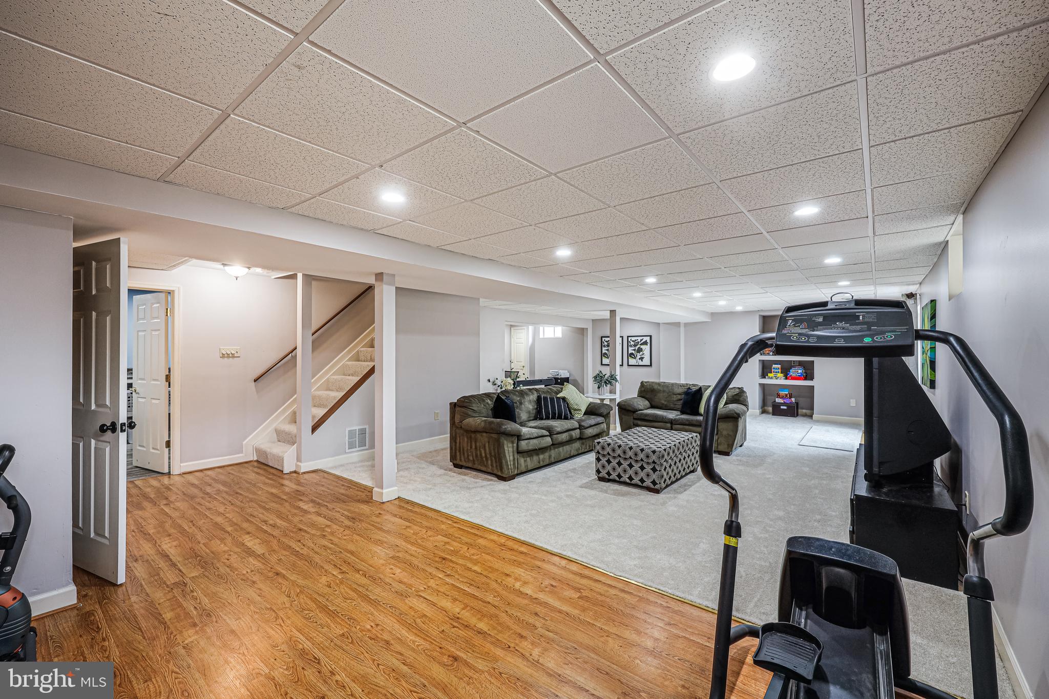 WARFIELDS RANGE - Residential