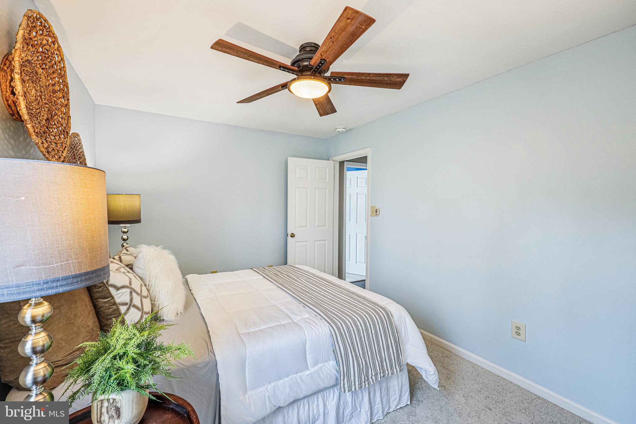 WARFIELDS RANGE - Residential