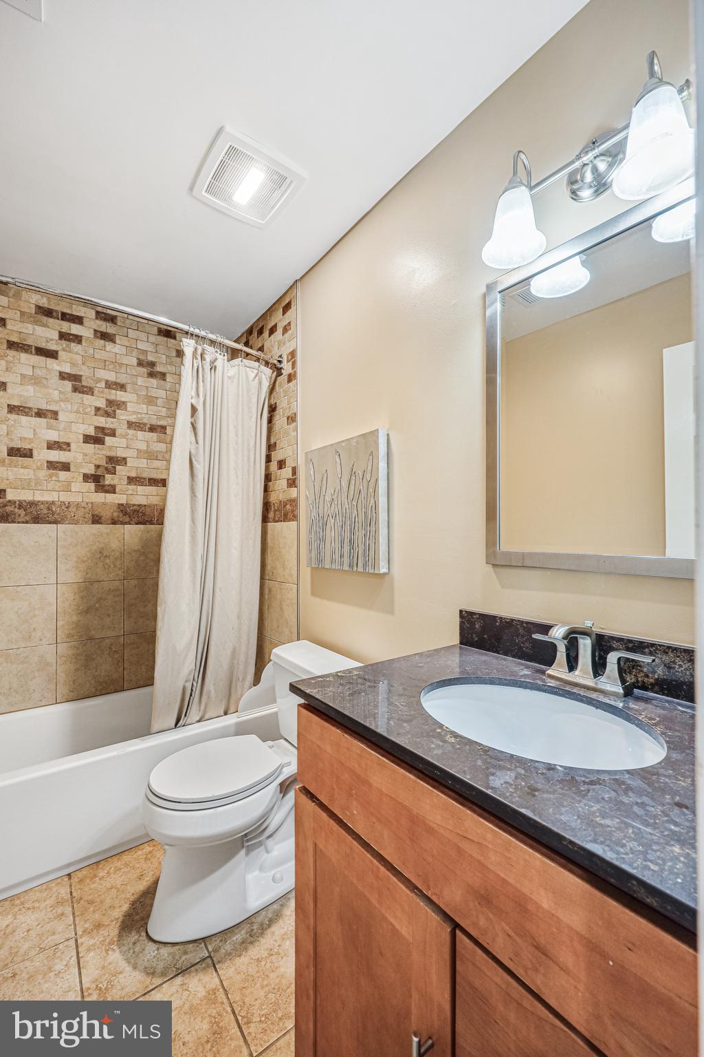 WARFIELDS RANGE - Residential