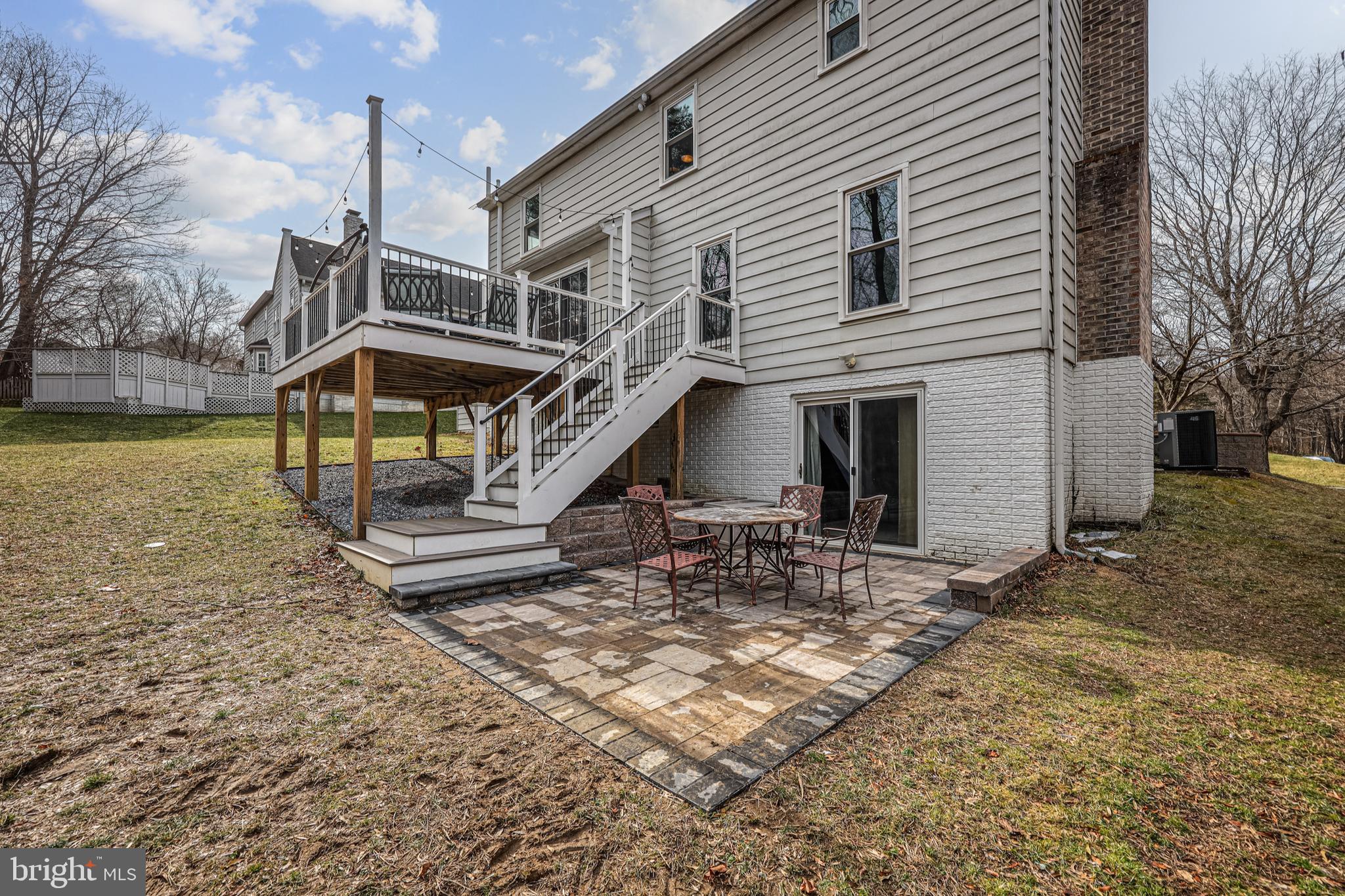 WARFIELDS RANGE - Residential