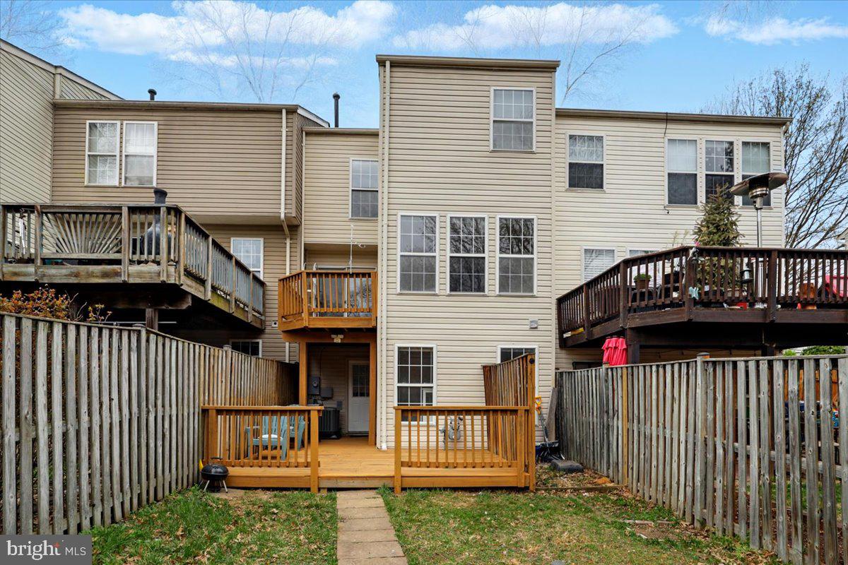 STRATFORD - Residential Lease