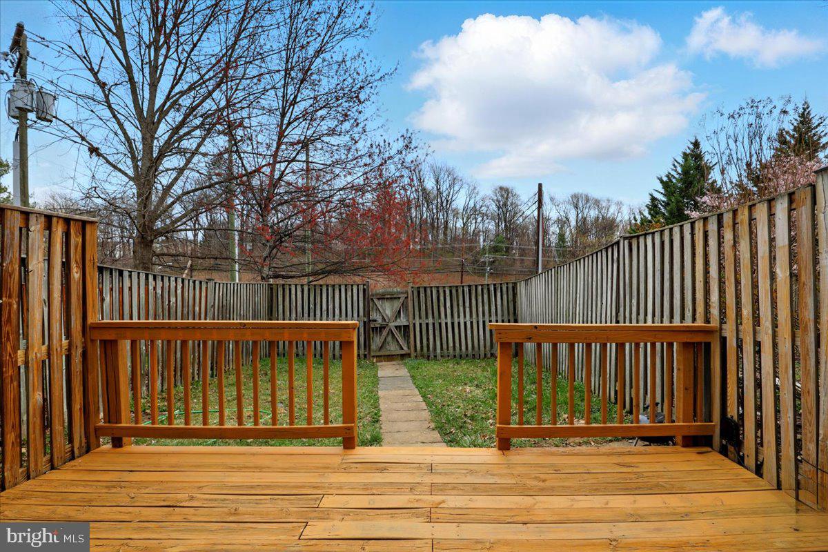 STRATFORD - Residential Lease