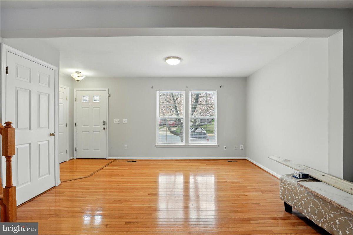 STRATFORD - Residential Lease