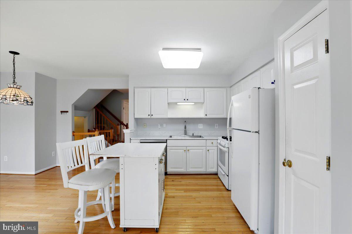 STRATFORD - Residential Lease