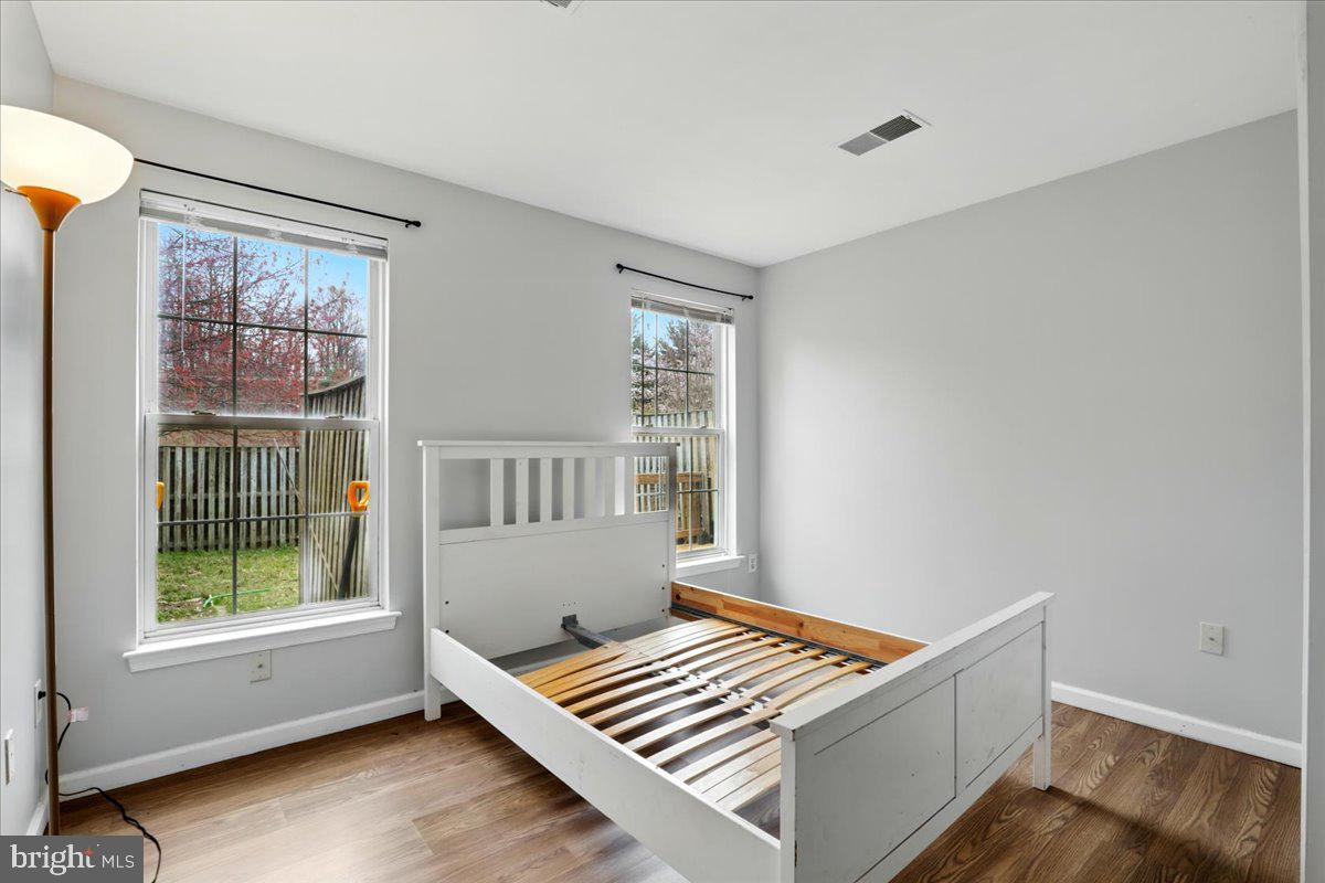 STRATFORD - Residential Lease