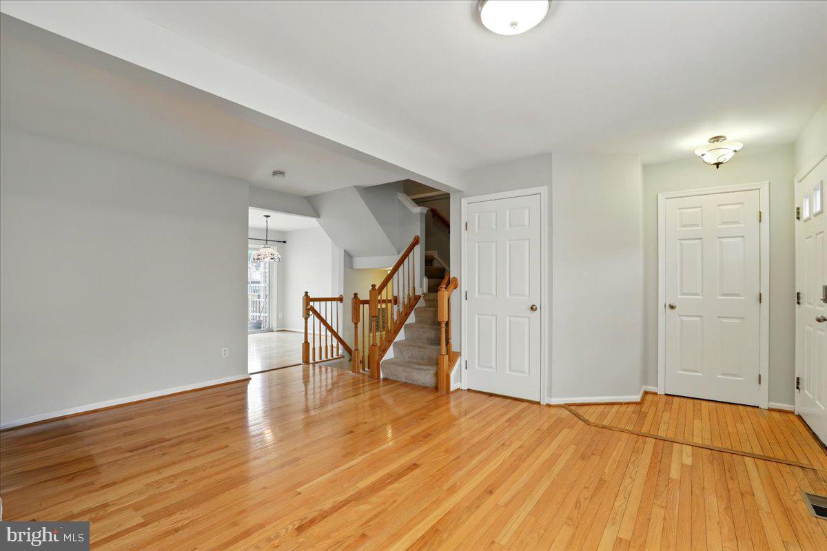 STRATFORD - Residential Lease