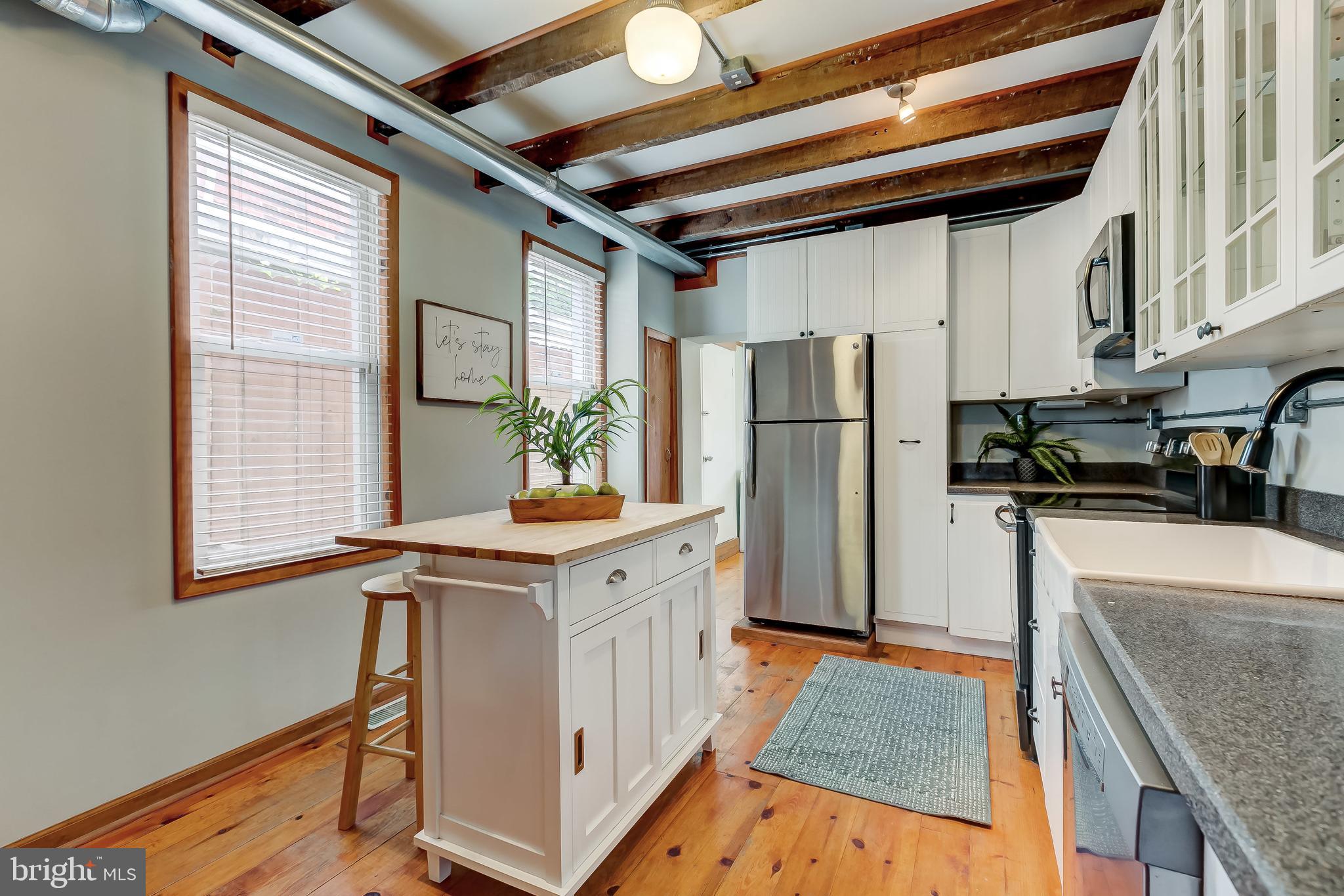 HIGHLANDTOWN - Residential