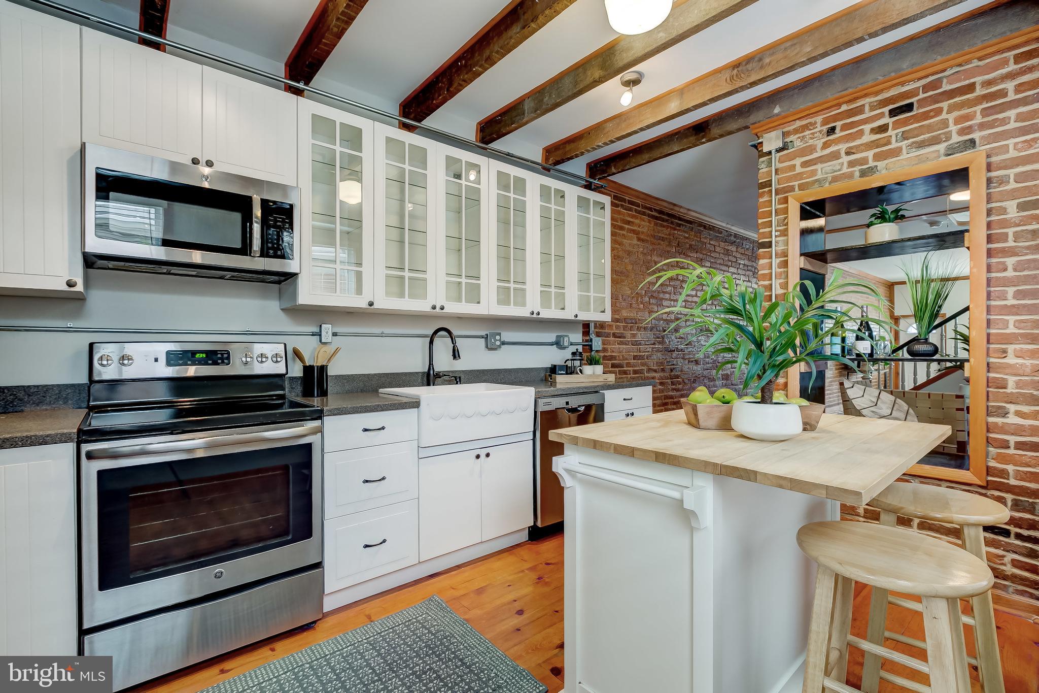 HIGHLANDTOWN - Residential