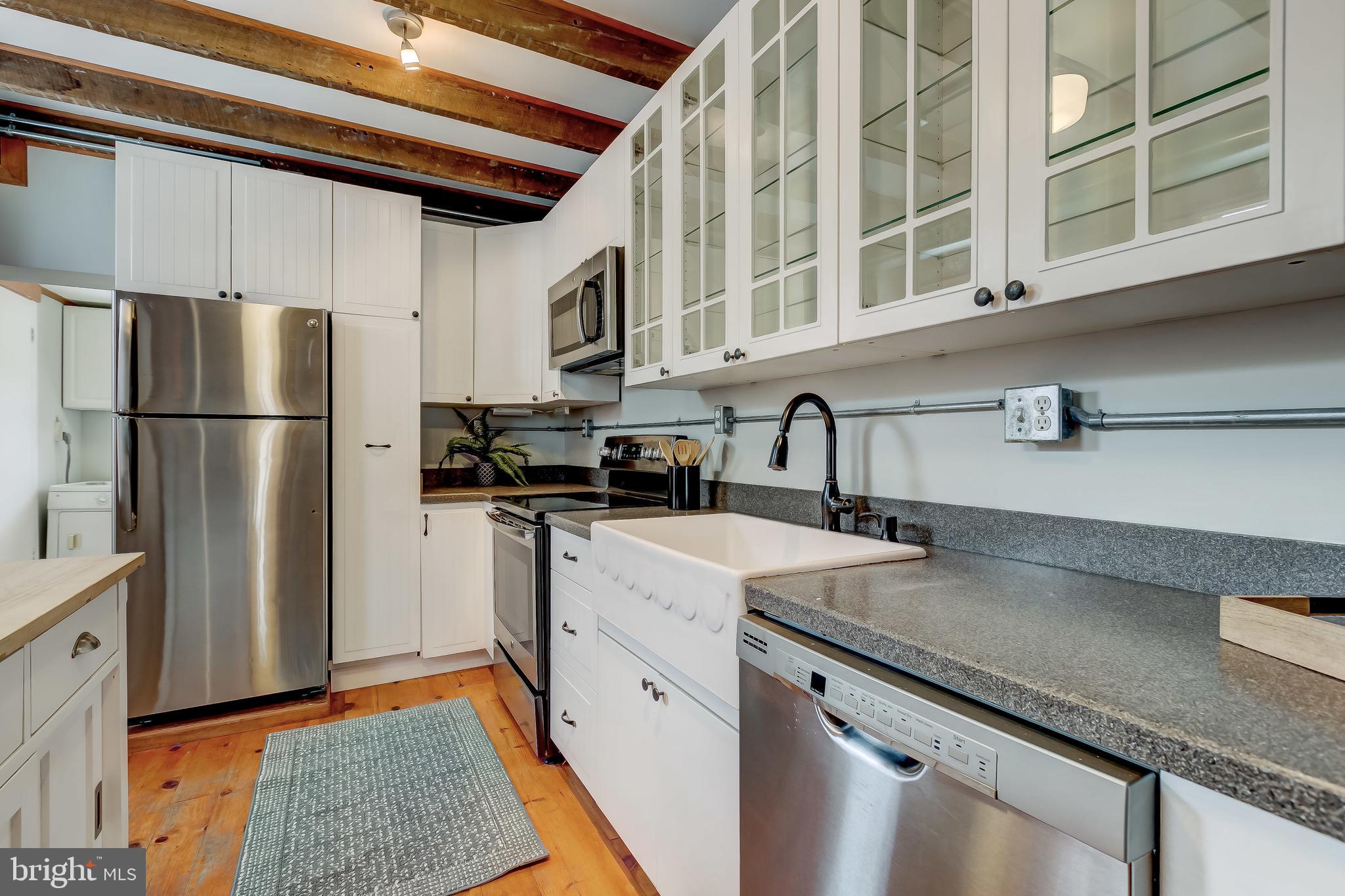 HIGHLANDTOWN - Residential