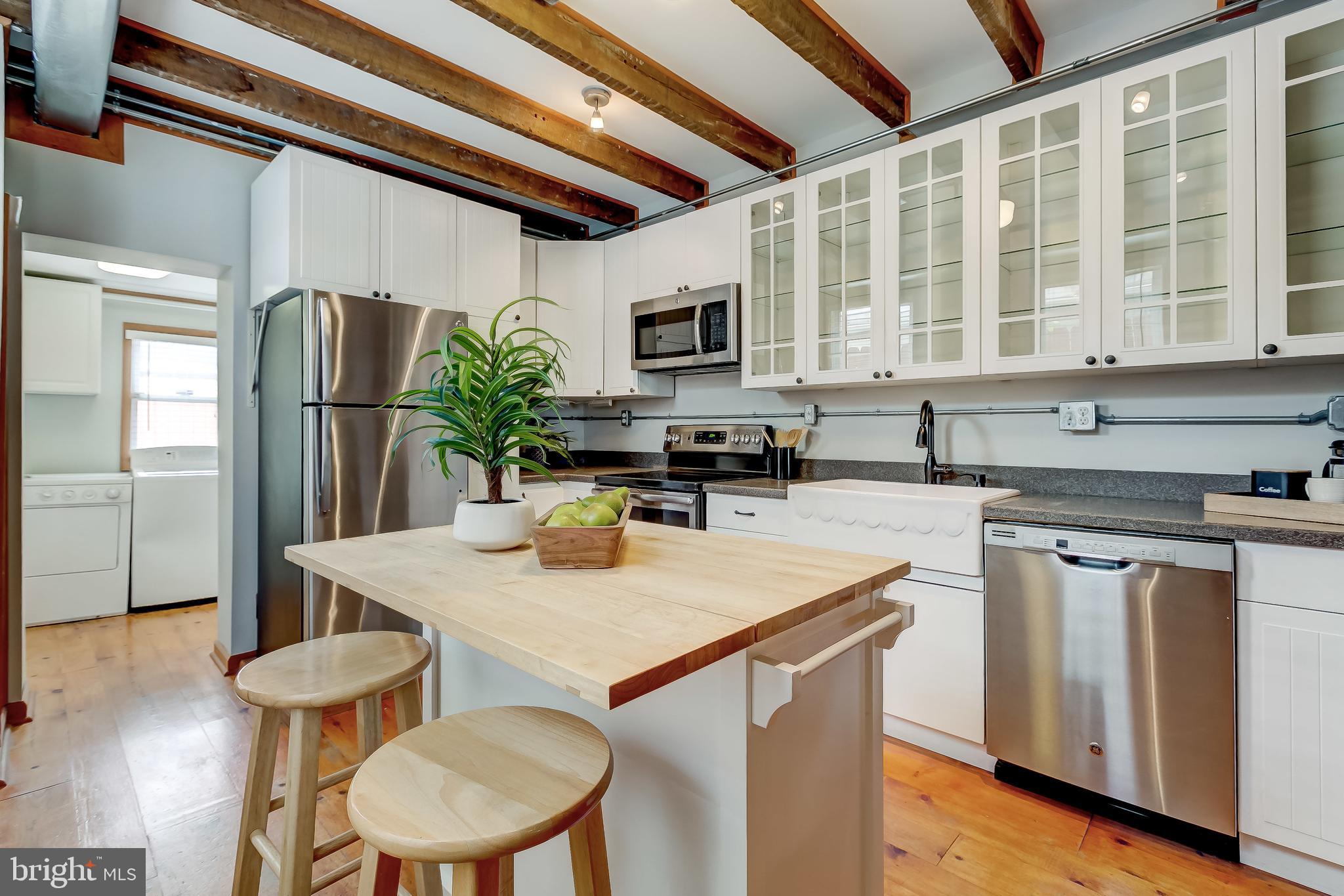 HIGHLANDTOWN - Residential