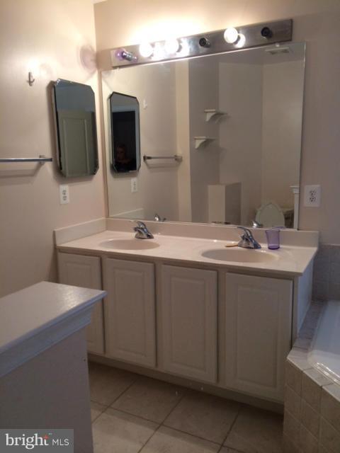 WAYSIDE VILLAGE - Residential Lease