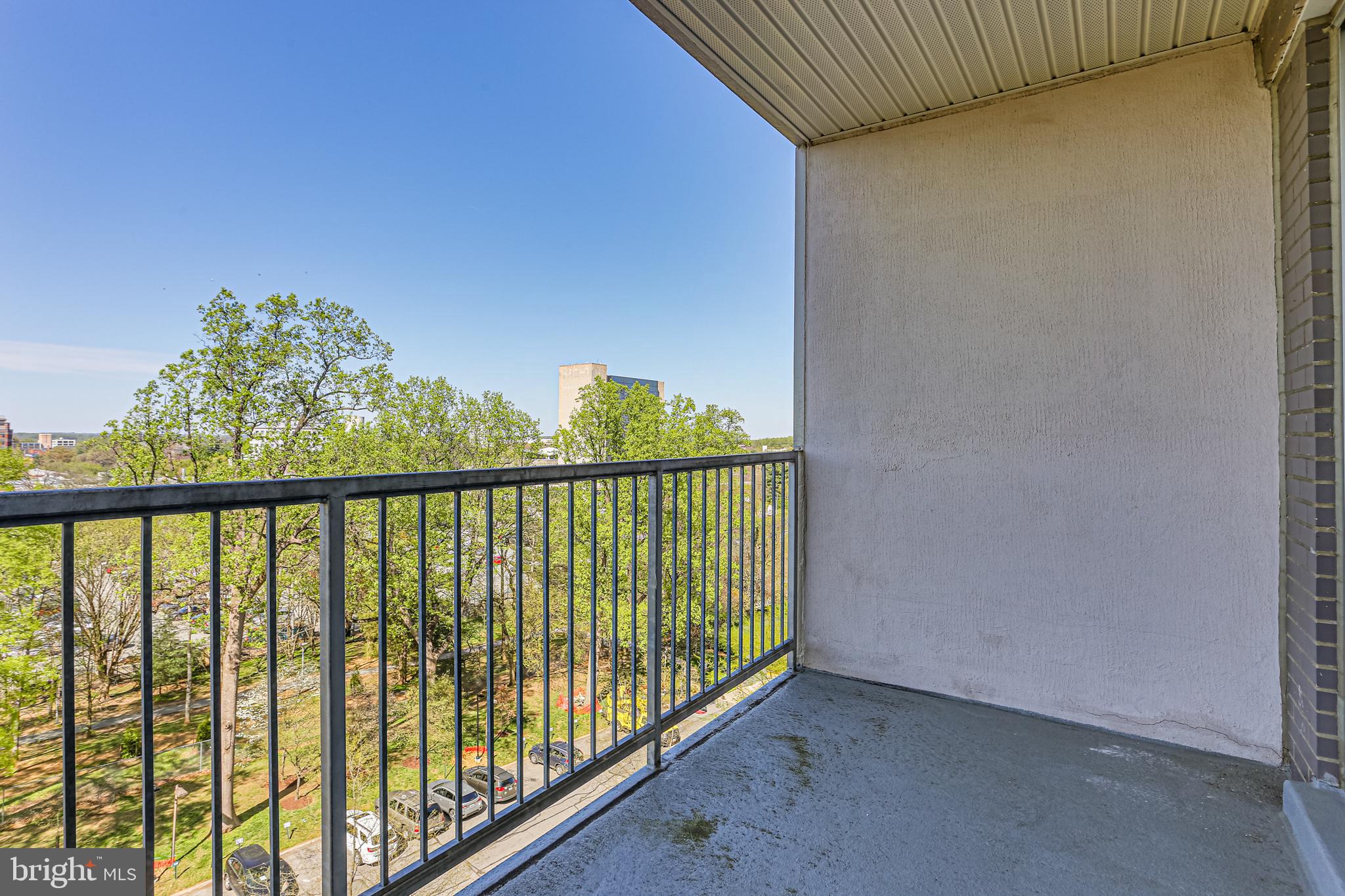 WHITEHALL - Residential