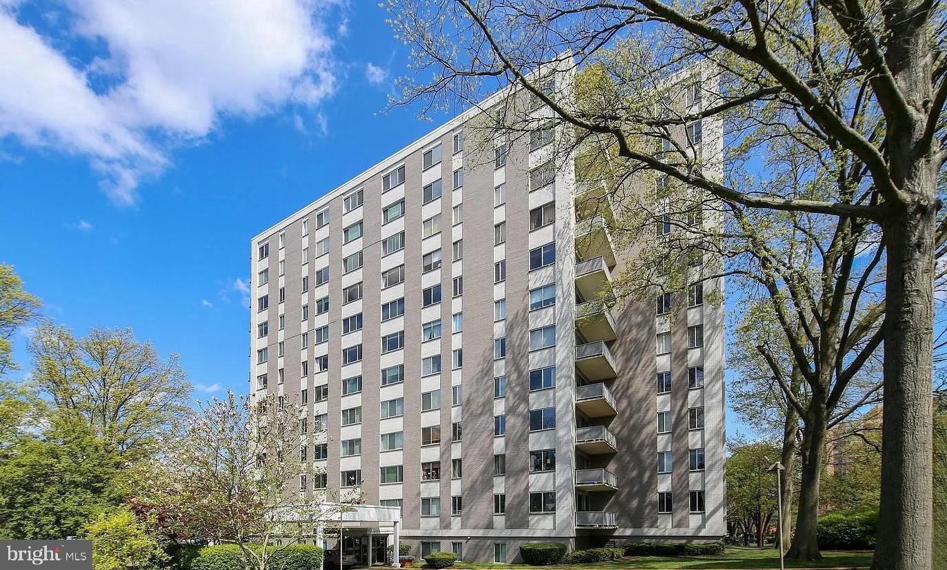 WHITEHALL - Residential