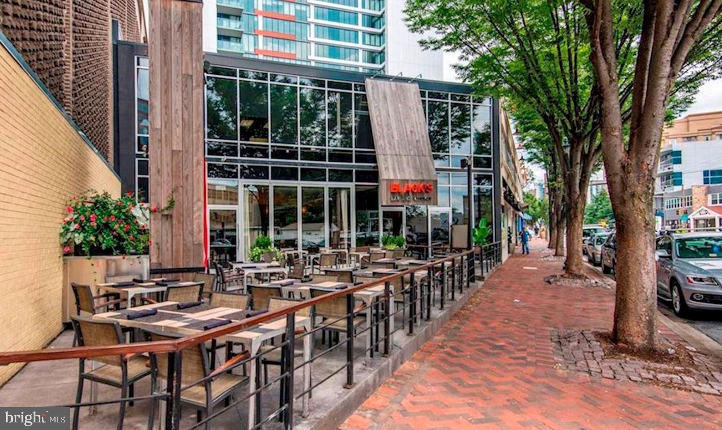 WHITEHALL - Residential