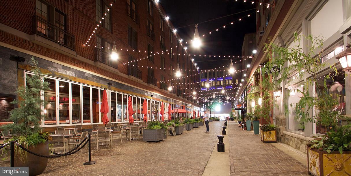 WHITEHALL - Residential