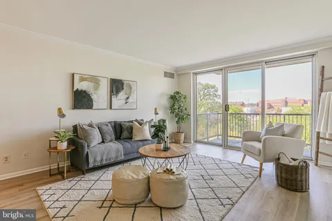 4977 Battery Lane Unit 1-813, Bethesda, MD MLS: MDMC2175592