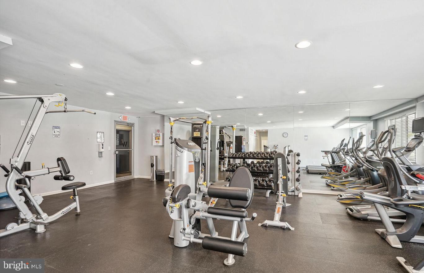 WHITEHALL - Residential