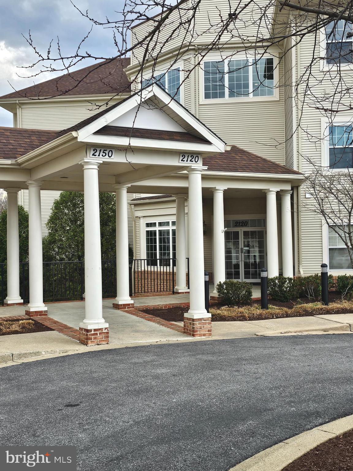 WAVERLY WOODS - Residential