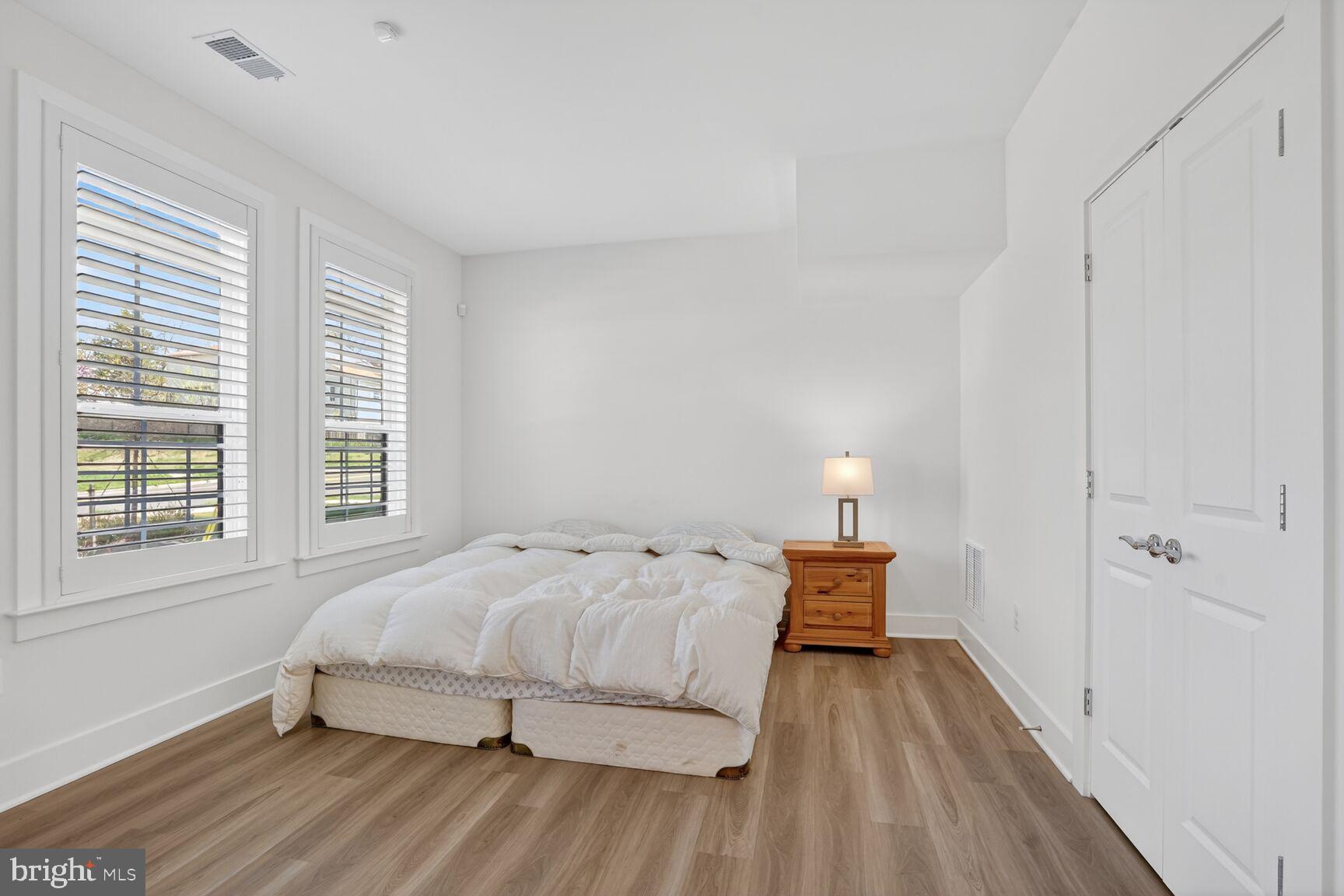 TOWNES AT LITTLE RIVER CROSSING - Residential