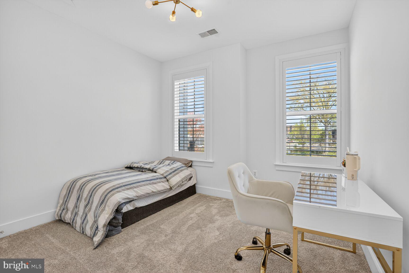 TOWNES AT LITTLE RIVER CROSSING - Residential