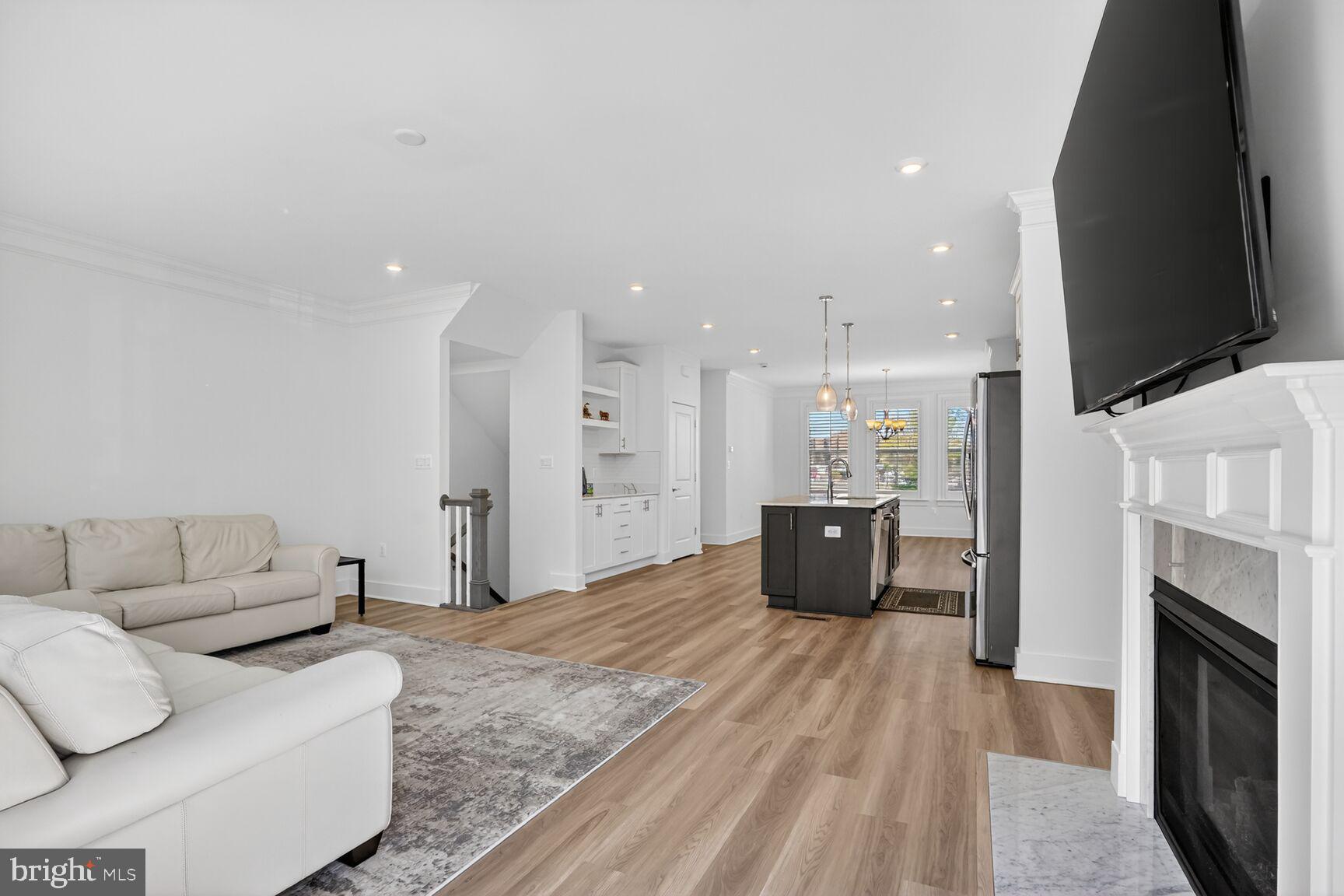 TOWNES AT LITTLE RIVER CROSSING - Residential