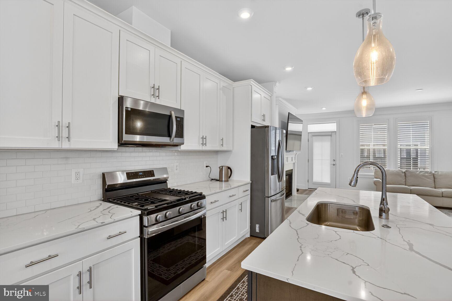 TOWNES AT LITTLE RIVER CROSSING - Residential