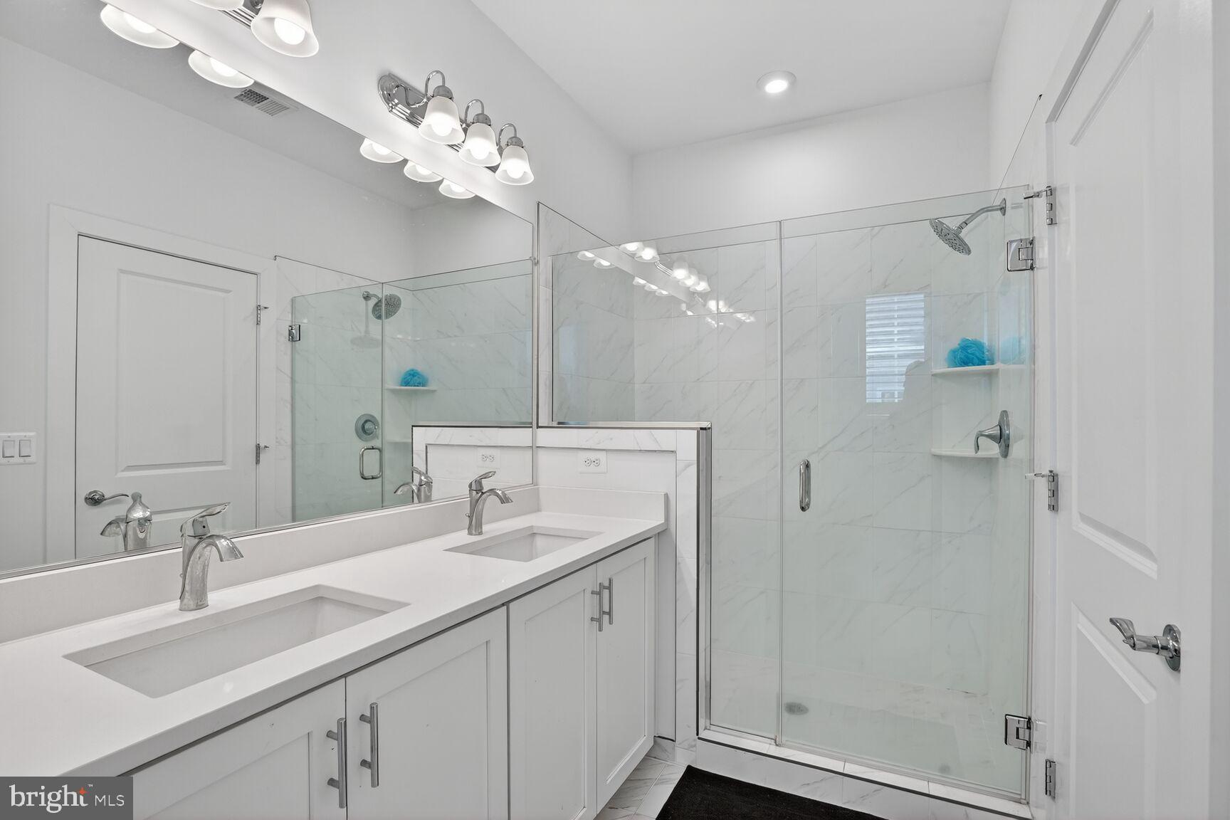 TOWNES AT LITTLE RIVER CROSSING - Residential