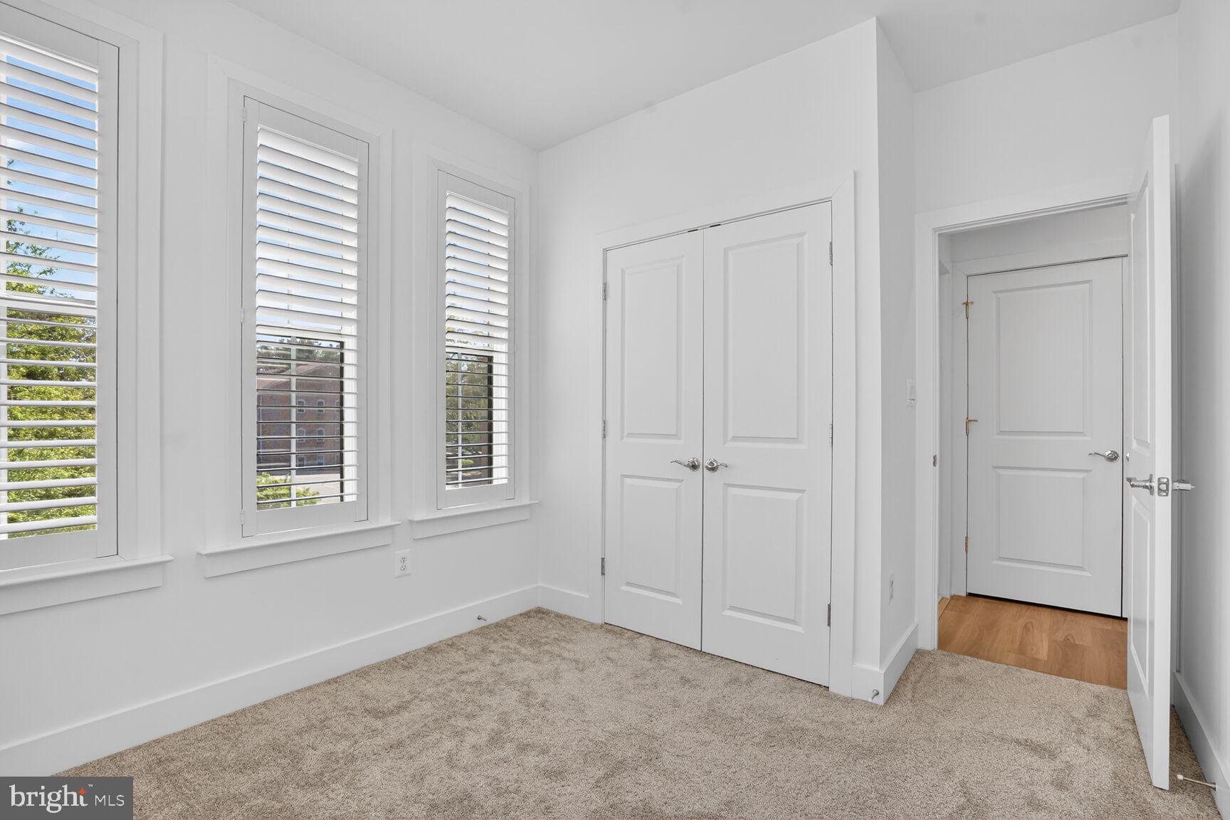 TOWNES AT LITTLE RIVER CROSSING - Residential