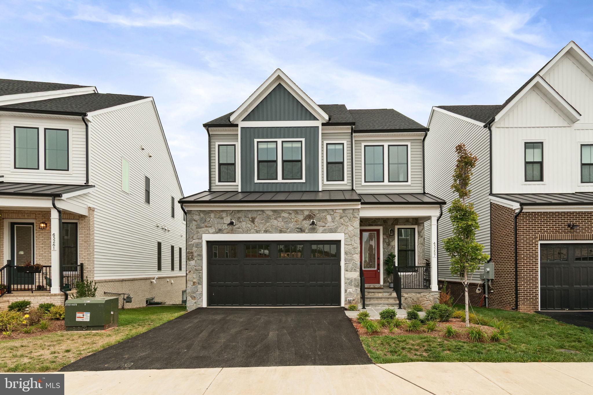 43257 GREELEY SQUARE