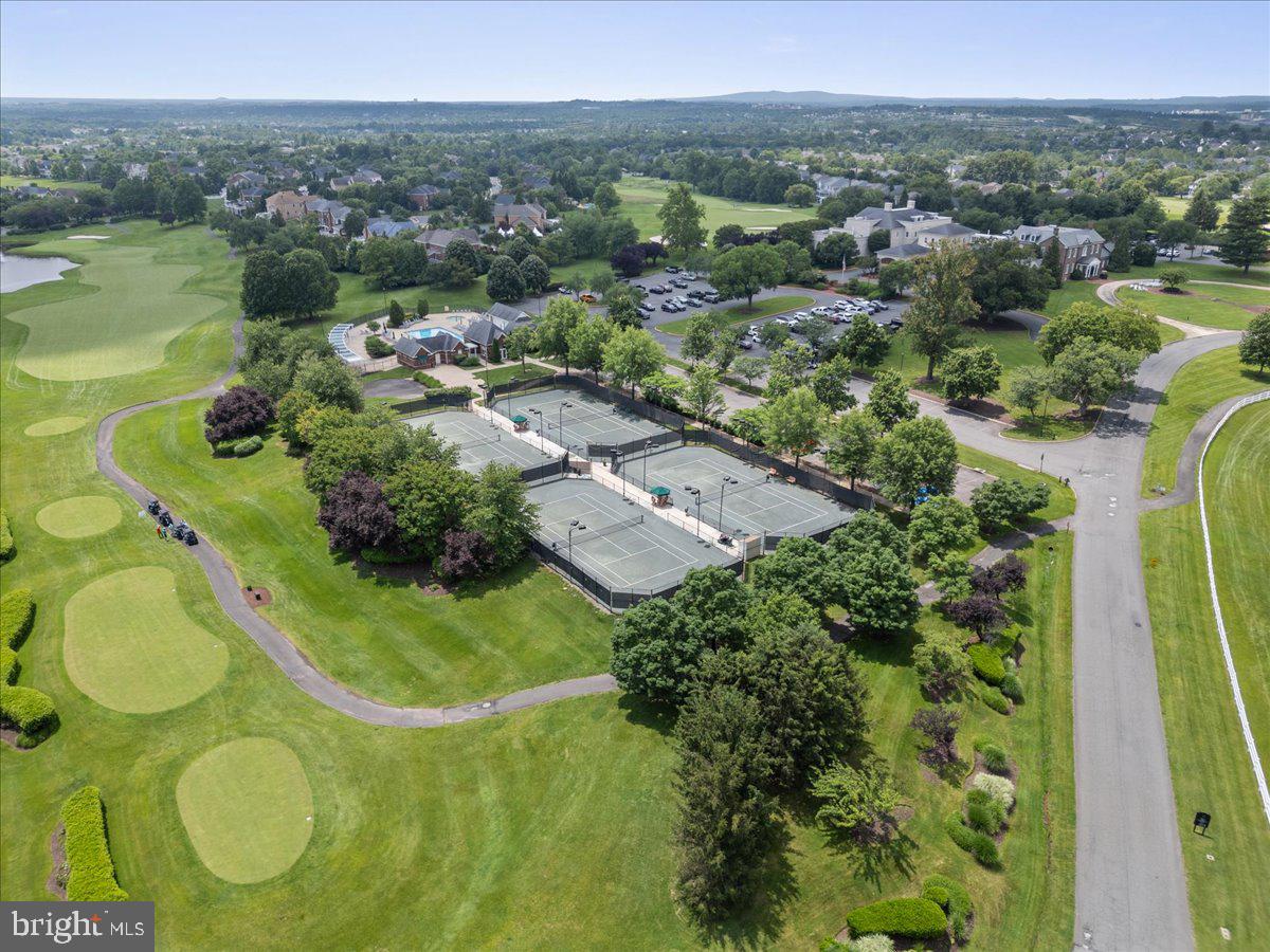 BELMONT COUNTRY CLUB - Residential