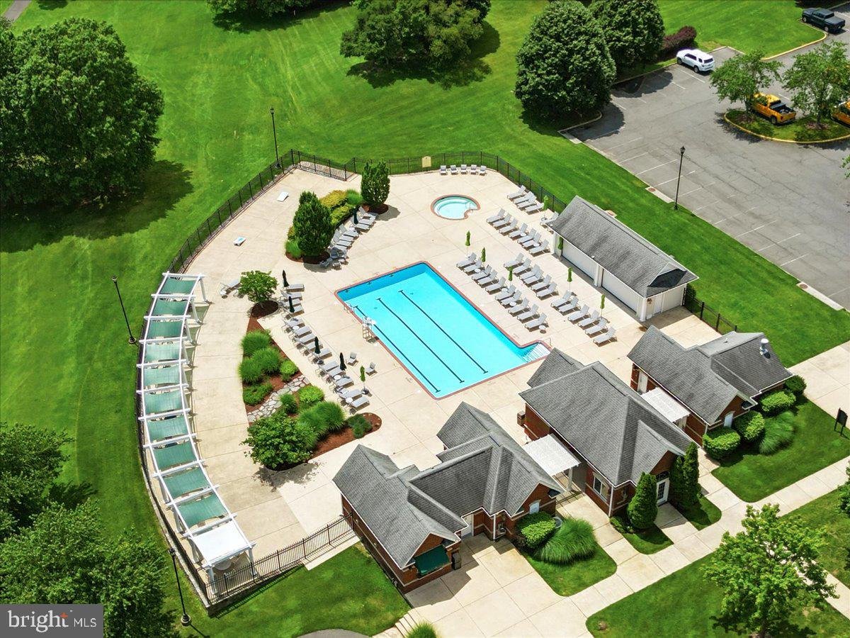 BELMONT COUNTRY CLUB - Residential