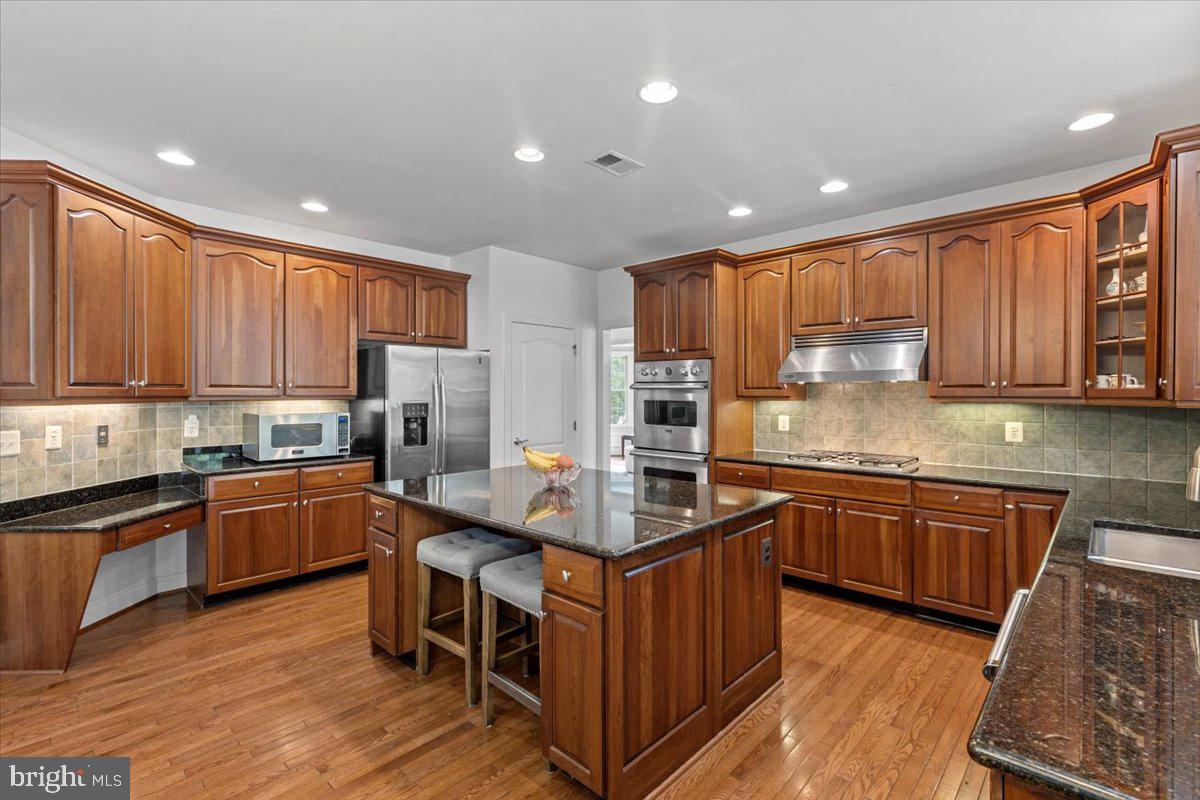 BELMONT COUNTRY CLUB - Residential