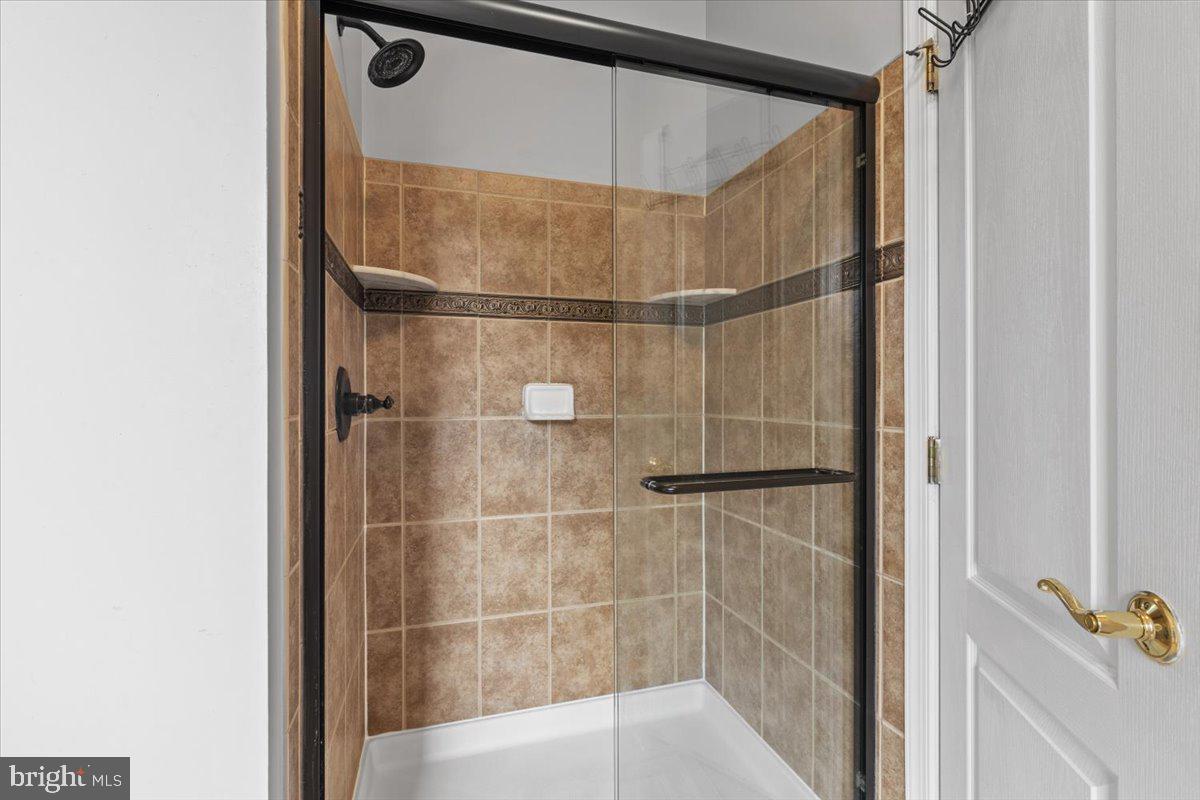 BELMONT COUNTRY CLUB - Residential