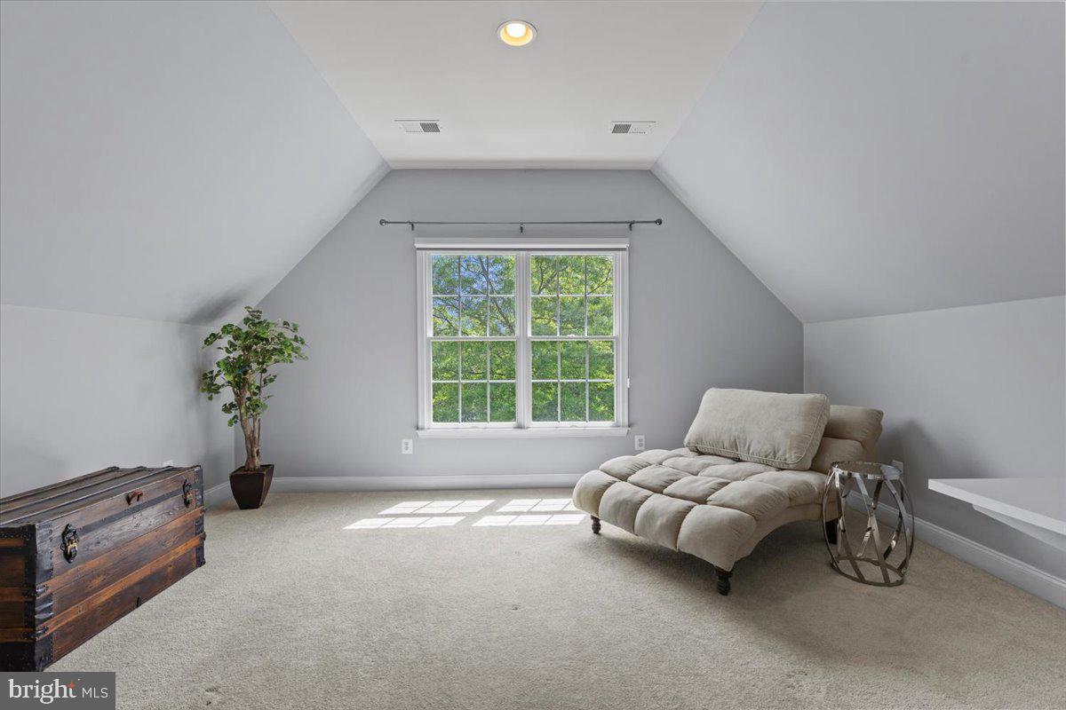 BELMONT COUNTRY CLUB - Residential