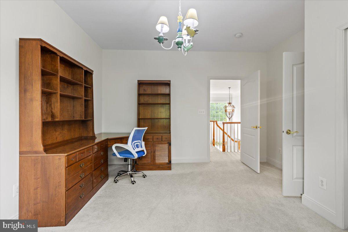 BELMONT COUNTRY CLUB - Residential